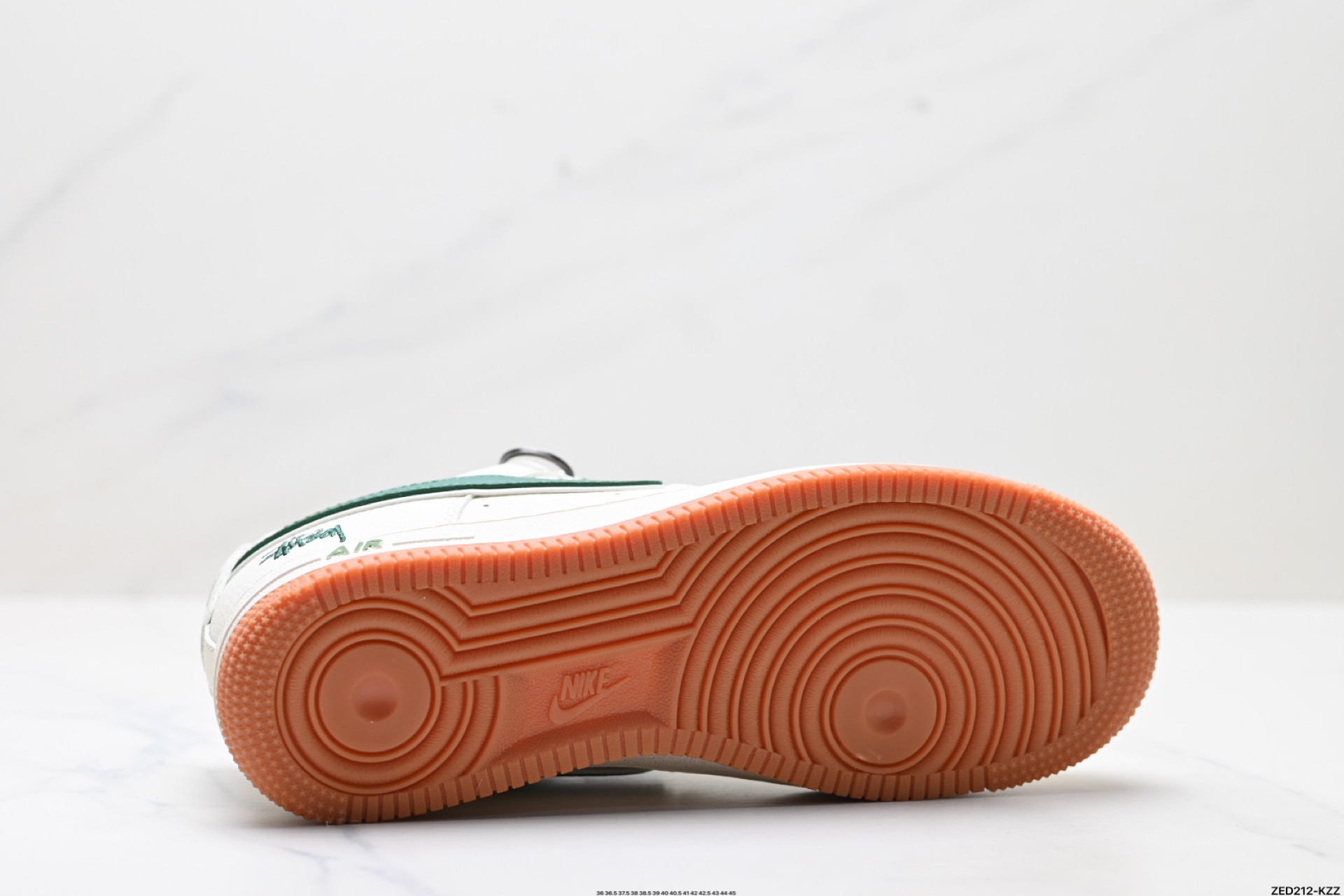 270 NIKE AIR FORCE 1‘07 LV8 XX3168-138