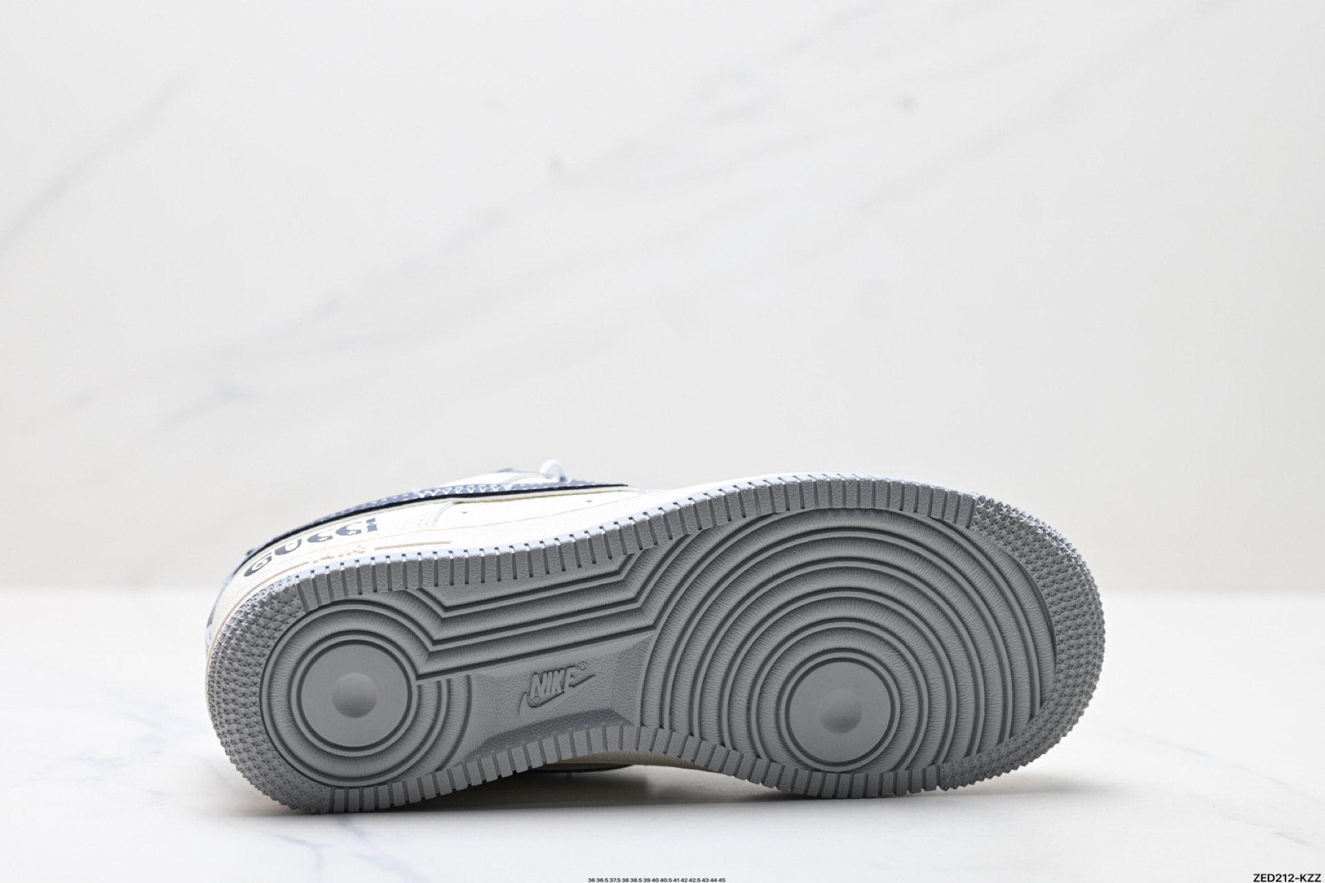 NIKE AIR FORCE 1‘07 LV8 XS1958-543
