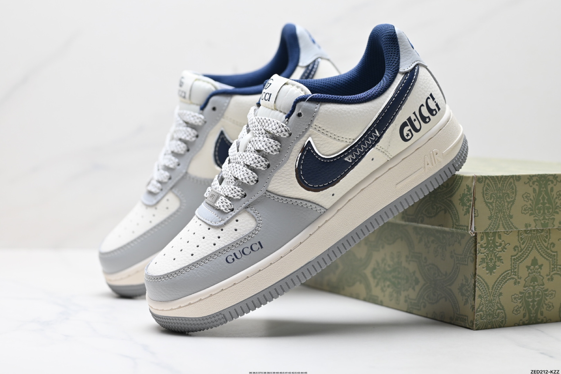NIKE AIR FORCE 1‘07 LV8 XS1958-543