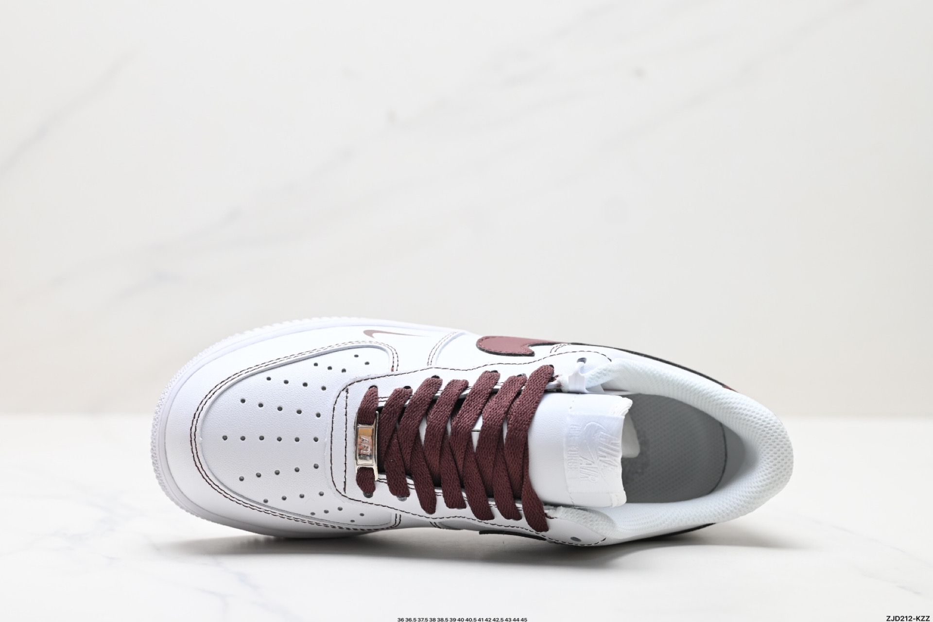 NIKE AIR FORCE 1‘07 LV8 CW2288-027