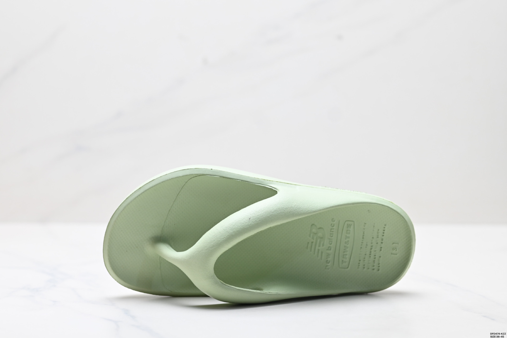 70 NEW BALANCE 新百伦 NB夏季沙滩休闲人字拖 NBRJB401I SD5601GMO