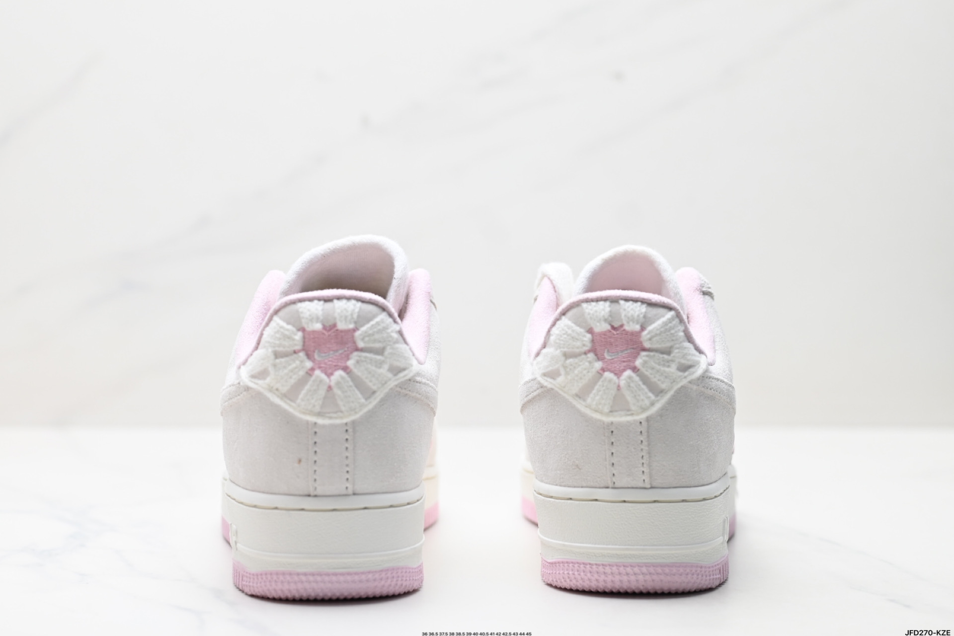 180 耐克Nike Air Force 1“07LX空军一号低帮百搭休闲运动板鞋 HV5992-111