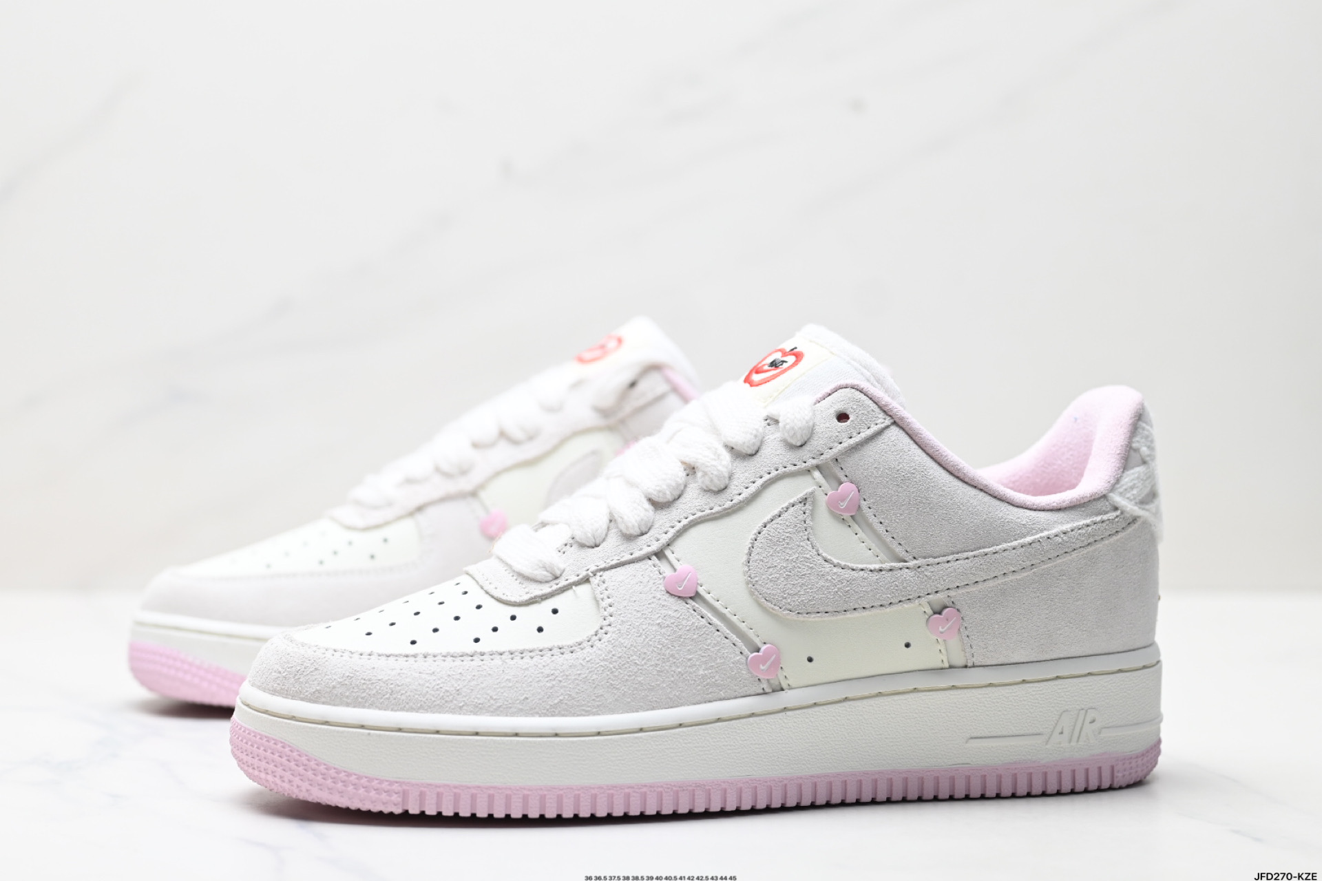 180 耐克Nike Air Force 1“07LX空军一号低帮百搭休闲运动板鞋 HV5992-111