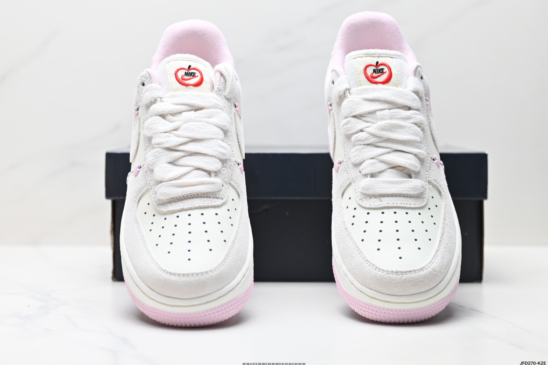 180 耐克Nike Air Force 1“07LX空军一号低帮百搭休闲运动板鞋 HV5992-111