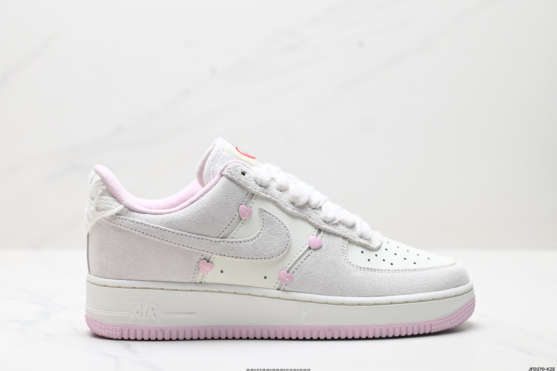 180 耐克Nike Air Force 1“07LX空军一号低帮百搭休闲运动板鞋 HV5992-111