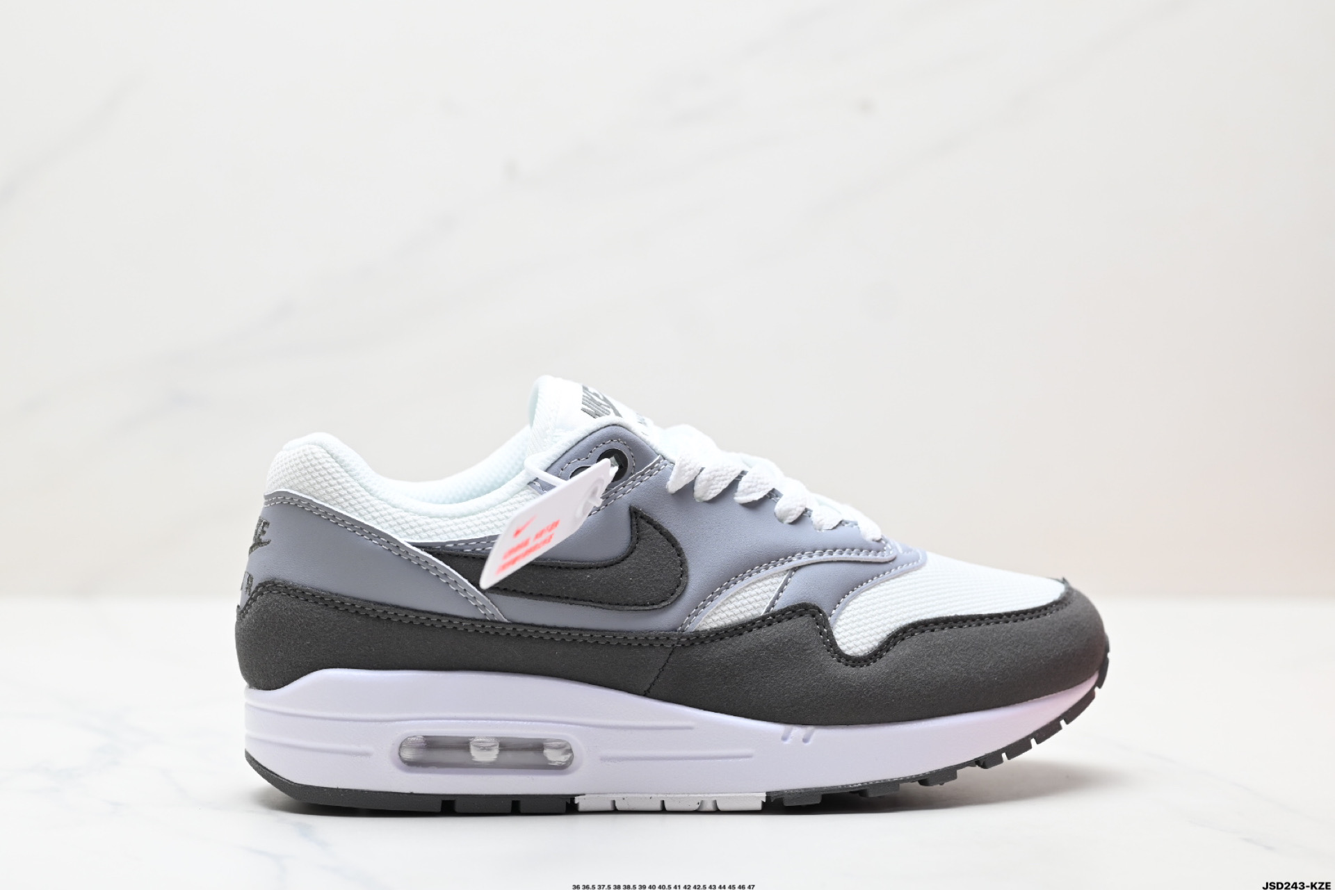 210 Nike Air Max 1 耐克气垫 缓震 耐磨运动鞋 鞋身材质均选择皮革 织物 麂皮多种材质覆盖 HM9936-001