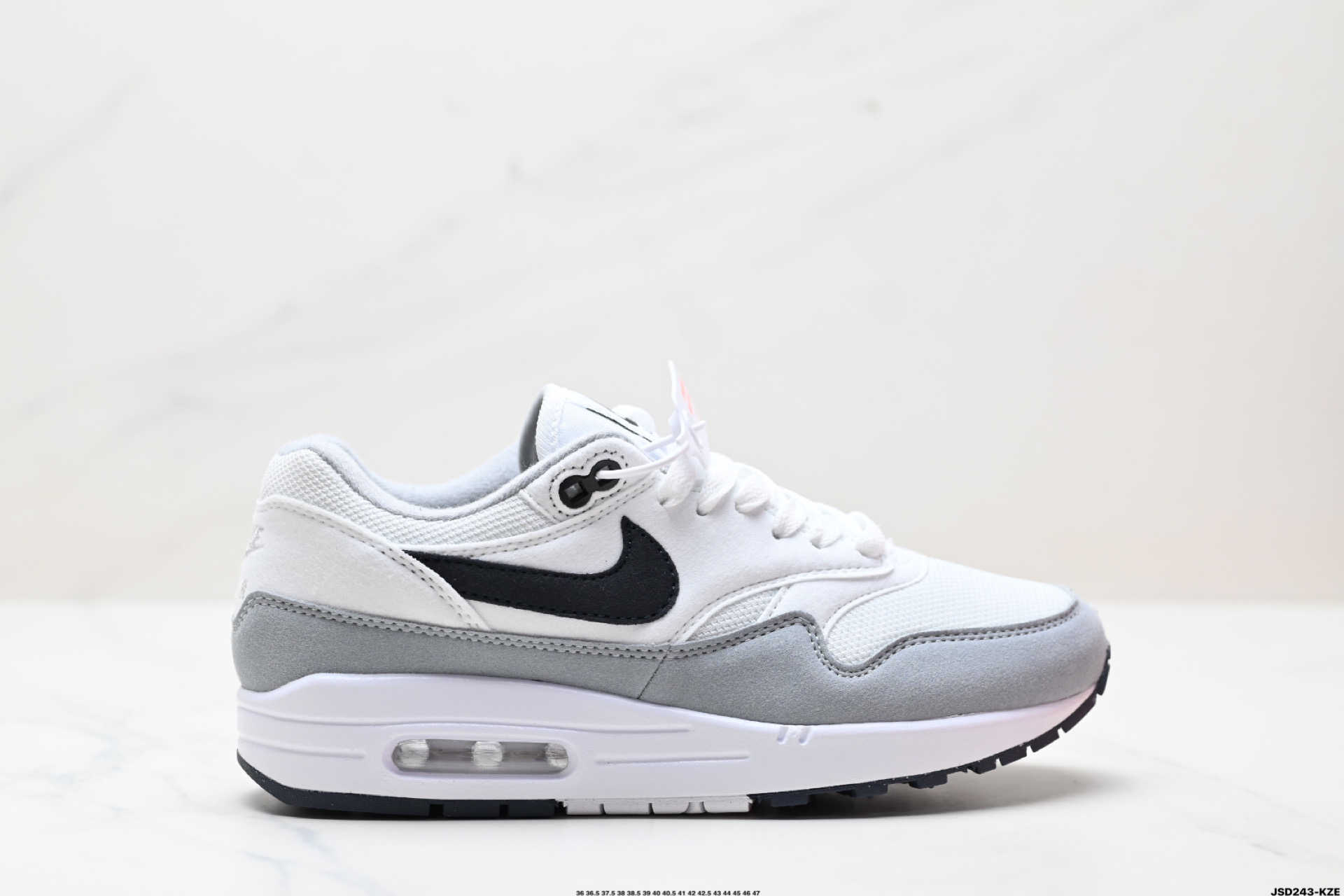 210 Nike Air Max 1 耐克气垫 缓震 耐磨运动鞋 鞋身材质均选择皮革 织物 麂皮多种材质覆盖 HM9936-001