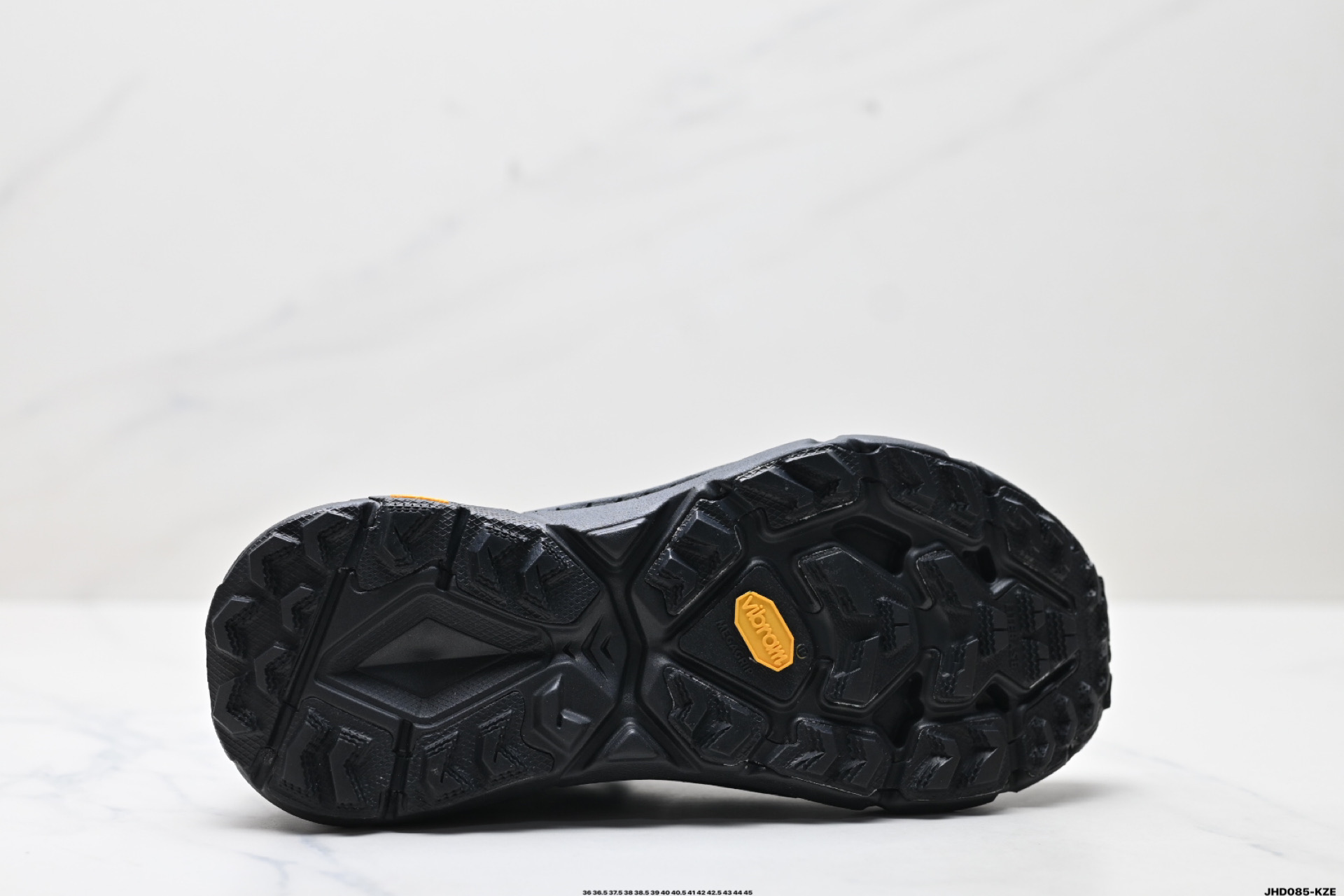200 Satisfy x HOKA M MAFATE SPEED 4全新配色 这个品牌来自于新西兰的毛利语 1168450