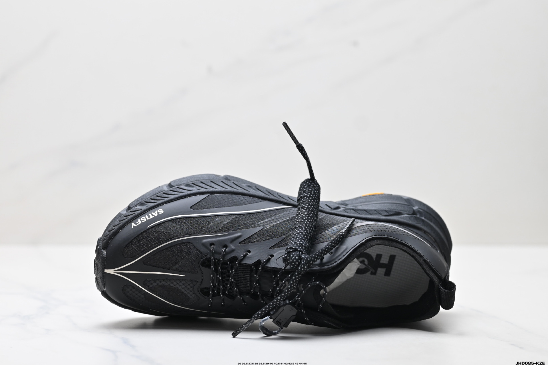 200 Satisfy x HOKA M MAFATE SPEED 4全新配色 这个品牌来自于新西兰的毛利语 1168450