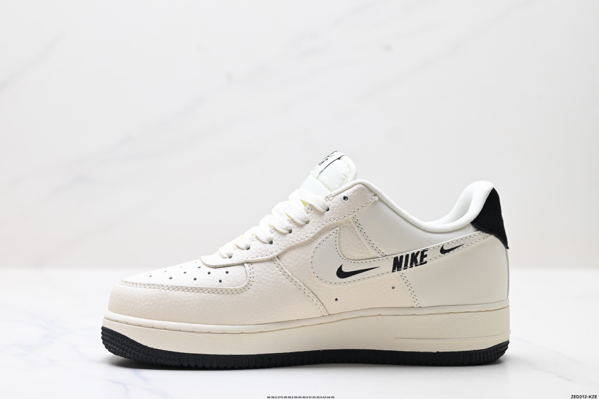 270 NIKE AIR FORCE 1‘07 LV8 DF0188-054