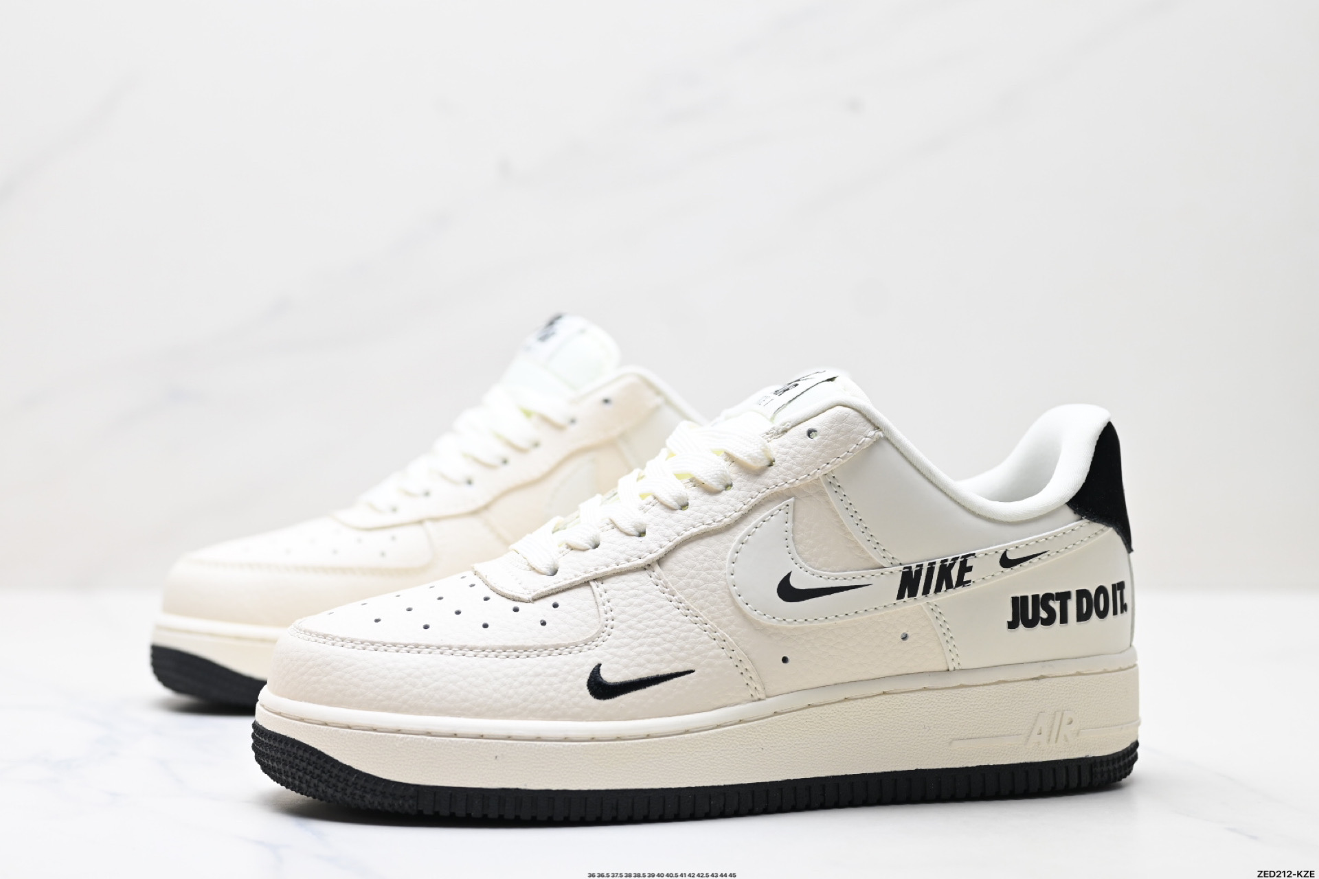 270 NIKE AIR FORCE 1‘07 LV8 DF0188-054