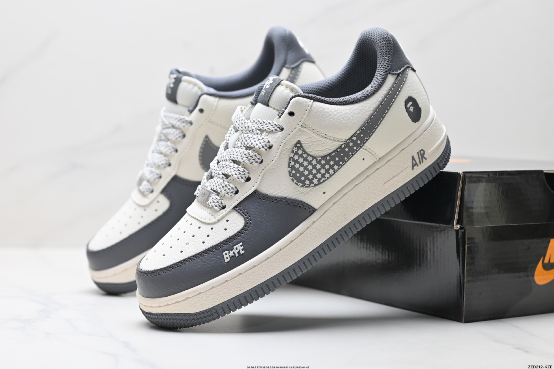270 NIKE AIR FORCE 1‘07 LV8 XS1958-570