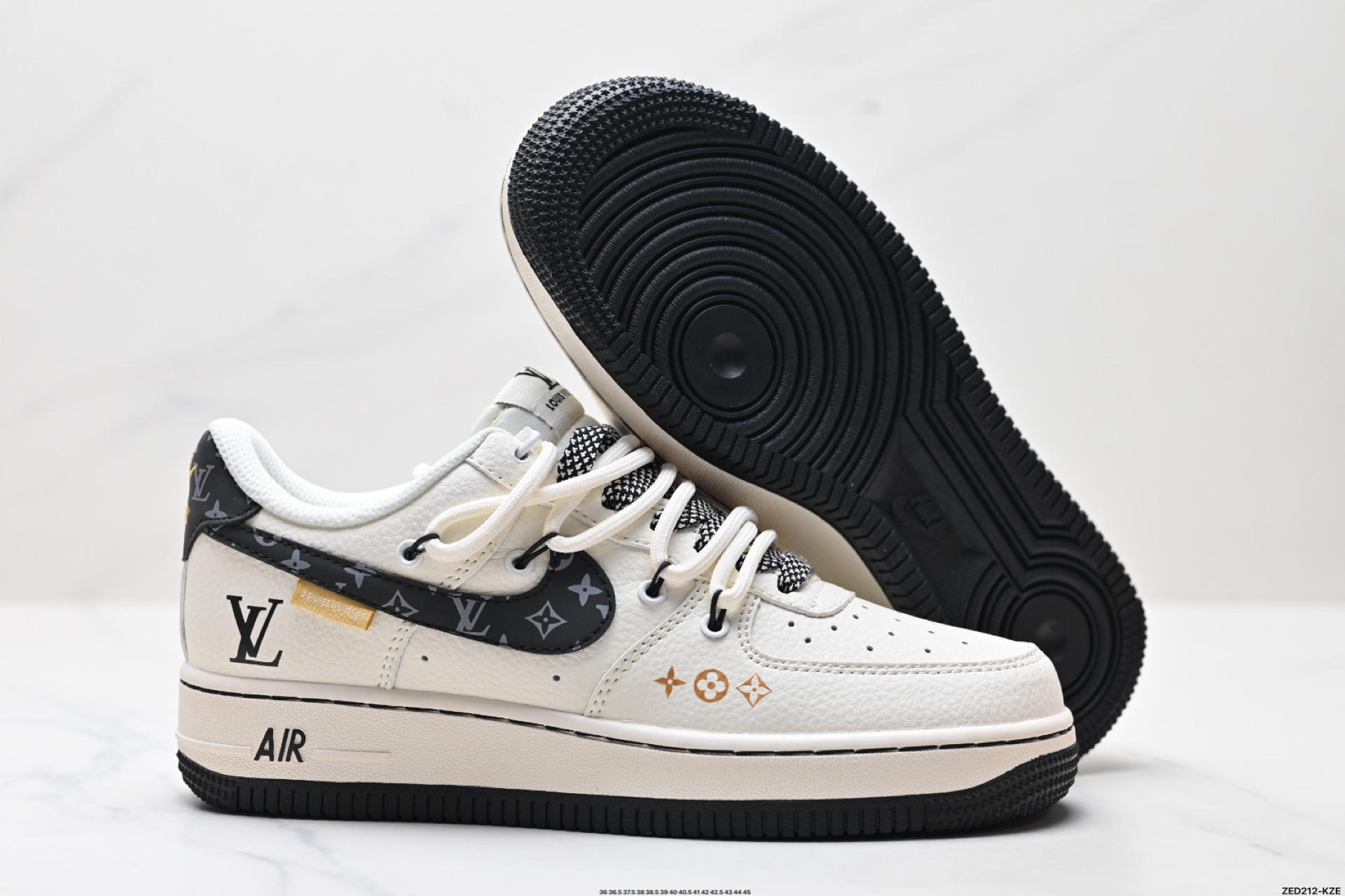 270 NIKE AIR FORCE 1‘07 LV8 DM6868-061