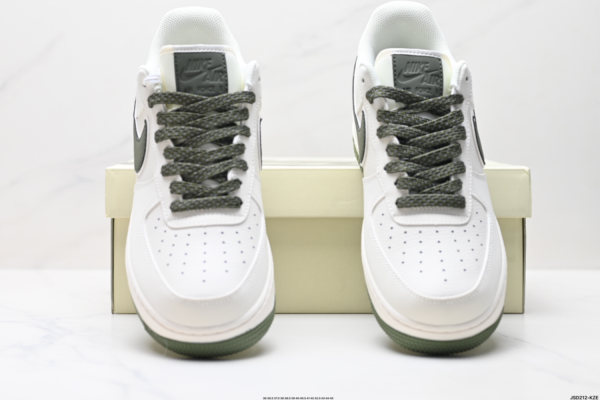 210 NIKE AIR FORCE 1‘07 LV8 GL6835-008