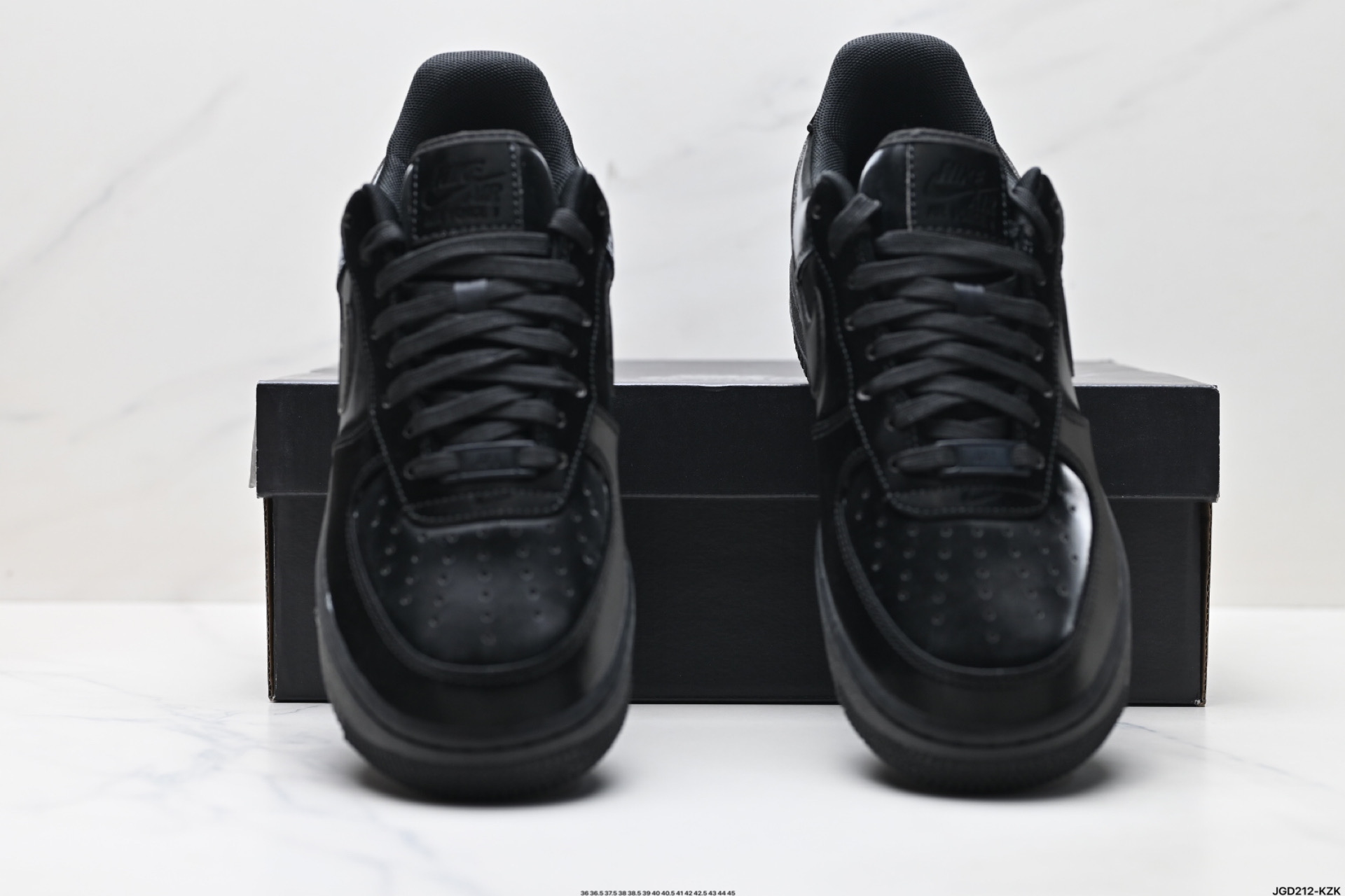 NIKE AIR FORCE 1‘07 HF9109-001