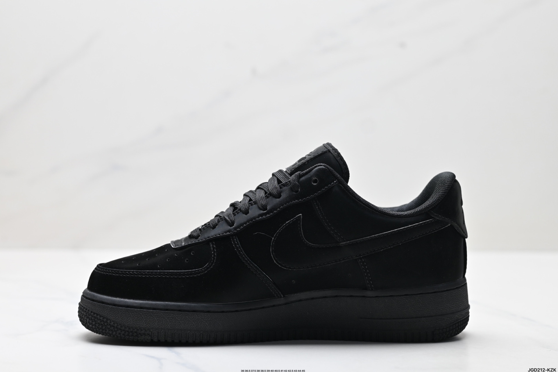 NIKE AIR FORCE 1‘07 HF9109-001