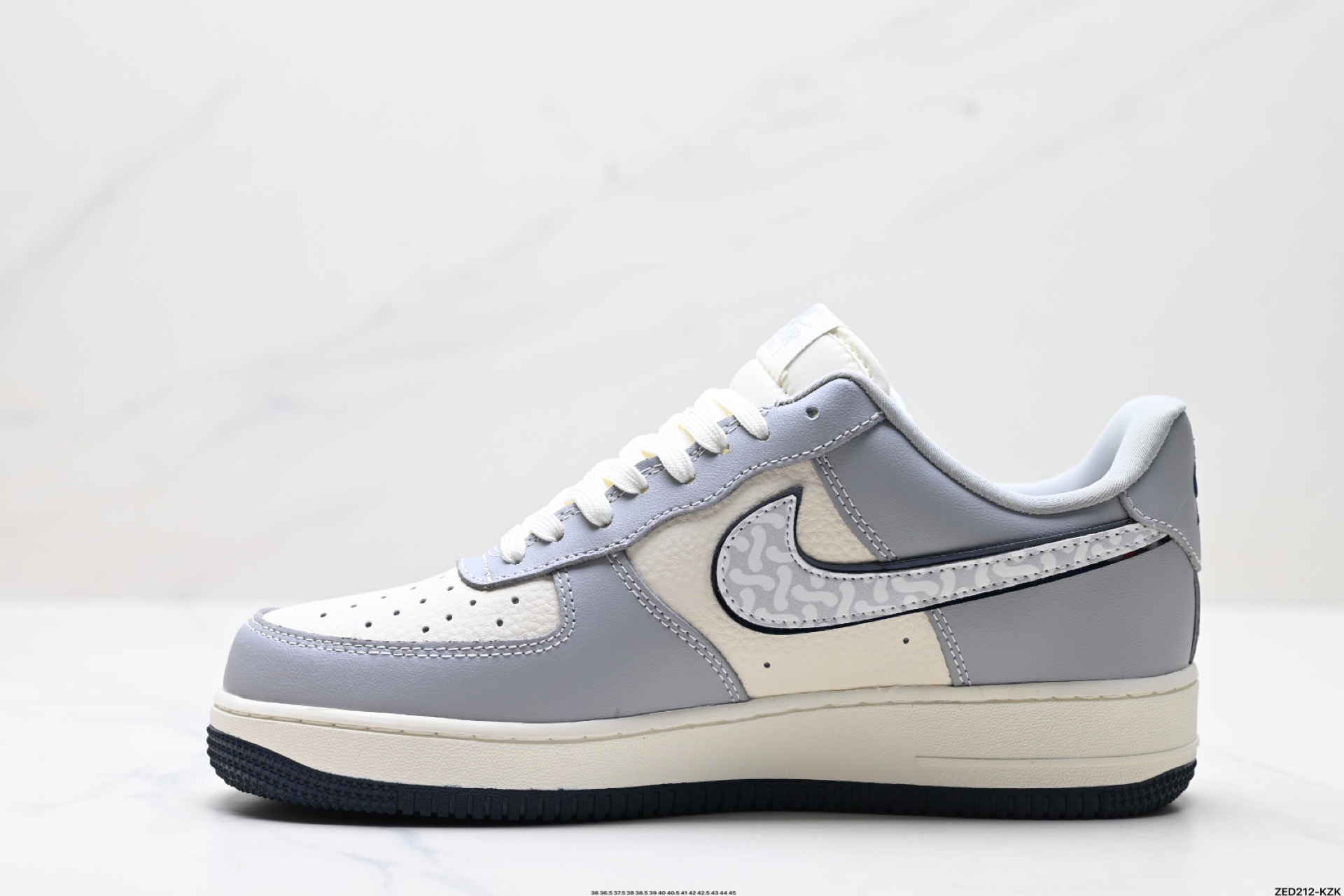 NIKE AIR FORCE 1‘07 LV8 KK1988-077