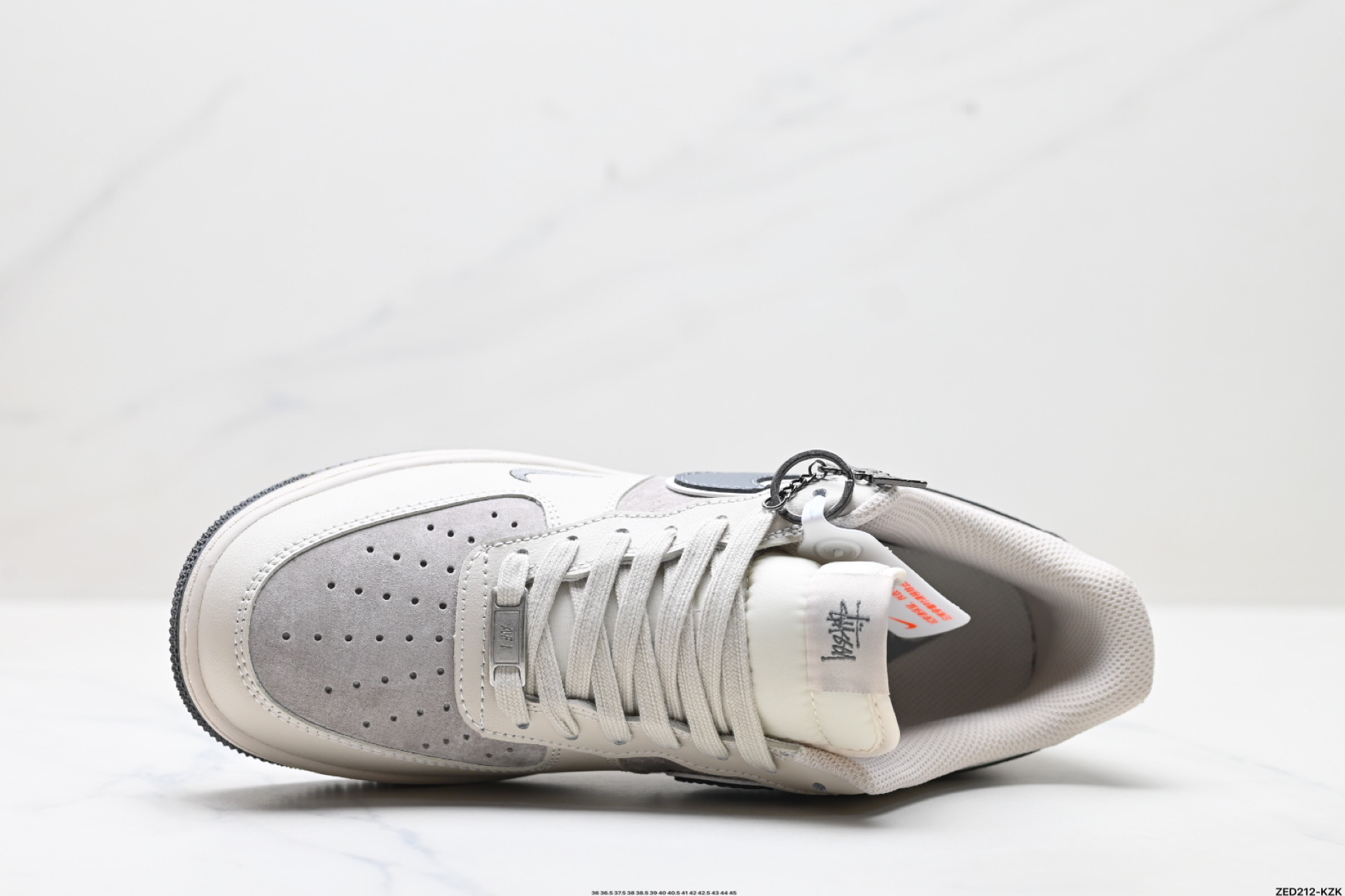 NIKE AIR FORCE 1‘07 LV8 XS3168-126
