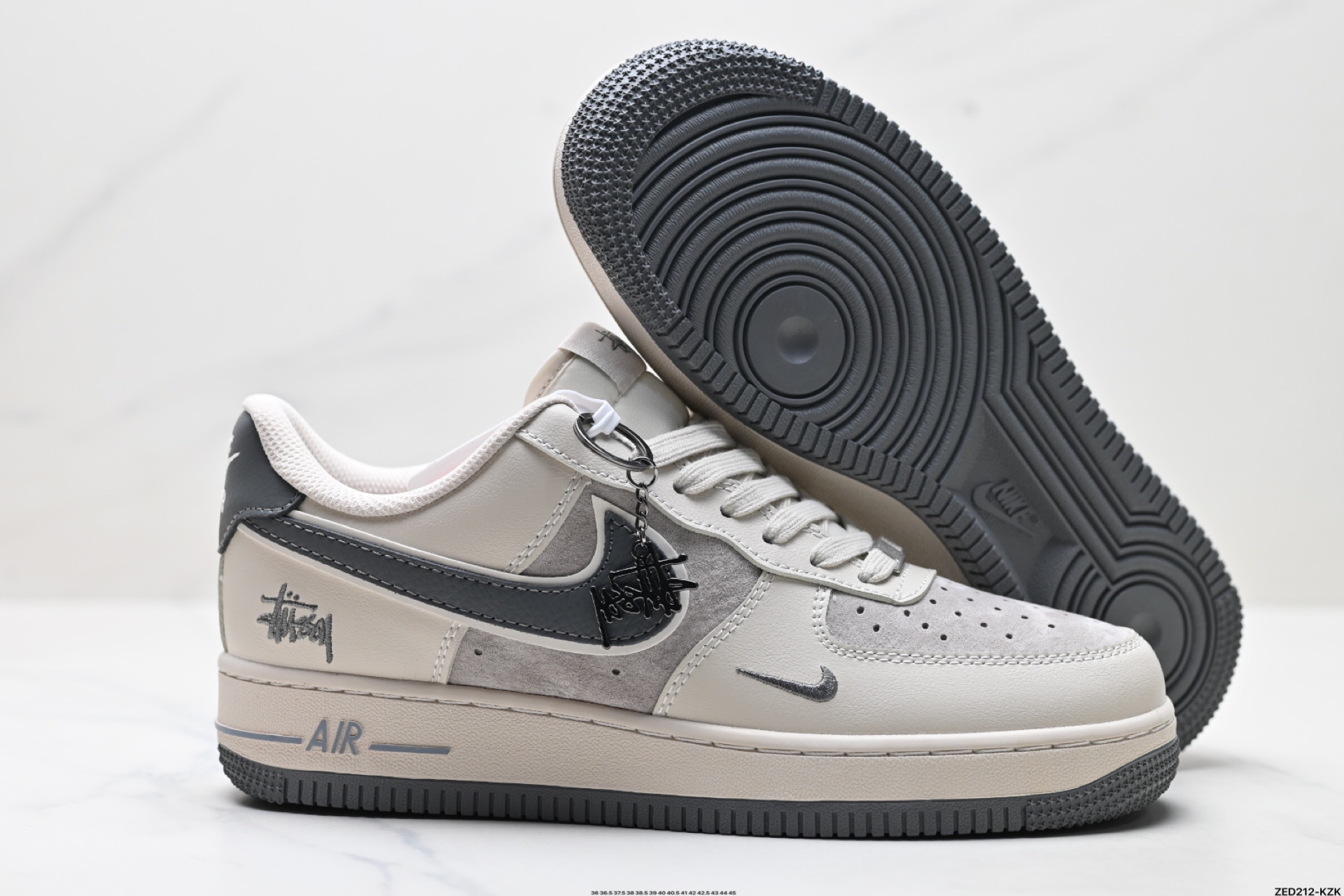 NIKE AIR FORCE 1‘07 LV8 XS3168-126
