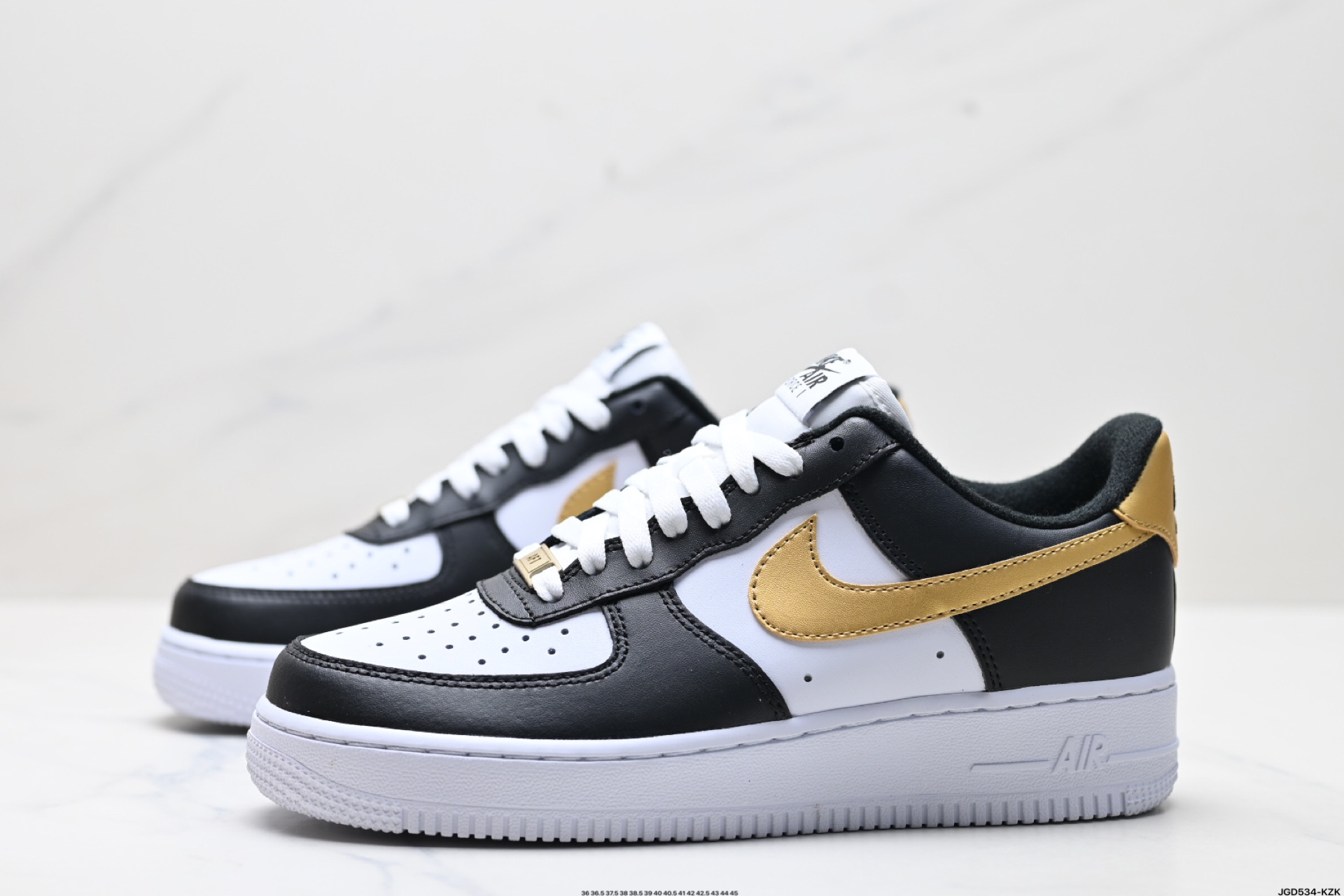 NIKE AIR FORCE 1‘07 CZ9189-001