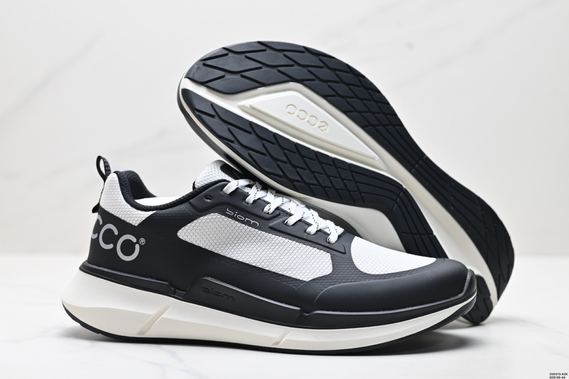 新品 ecco爱步Biom AEX 健步防水轻跑透气休闲鞋