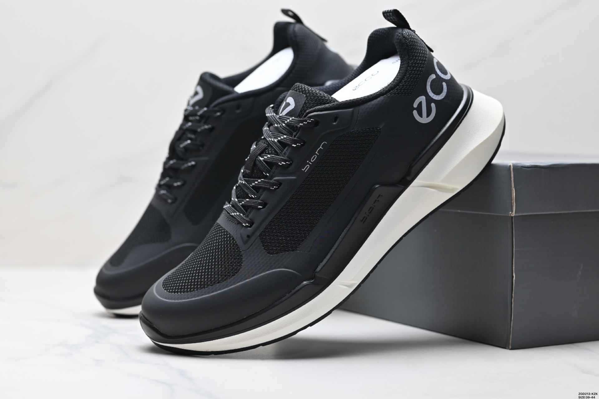 新品 ecco爱步Biom AEX 健步防水轻跑透气休闲鞋