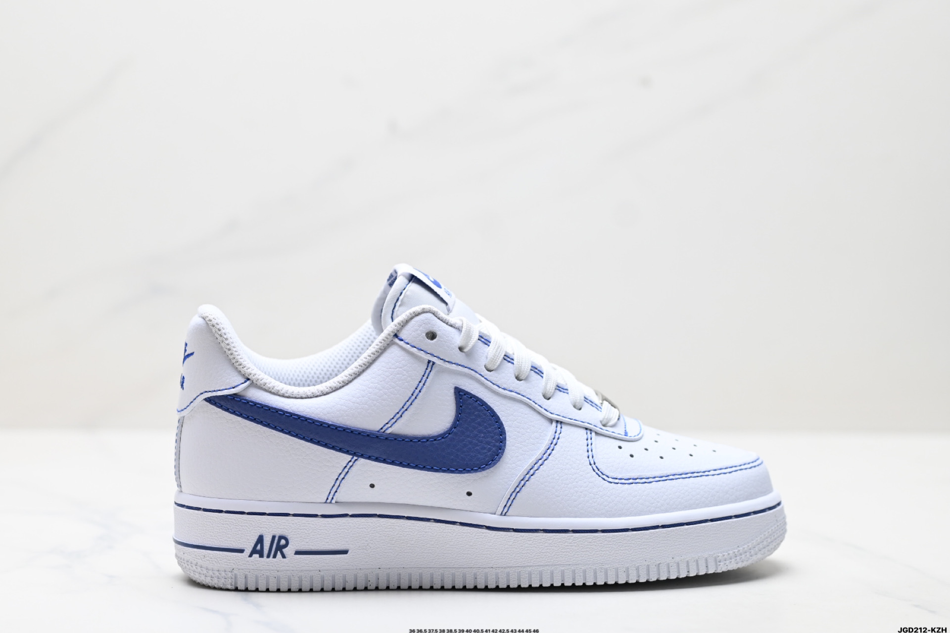 190 NIKE AIR FORCE 1‘07 LV8 HQ2037-100