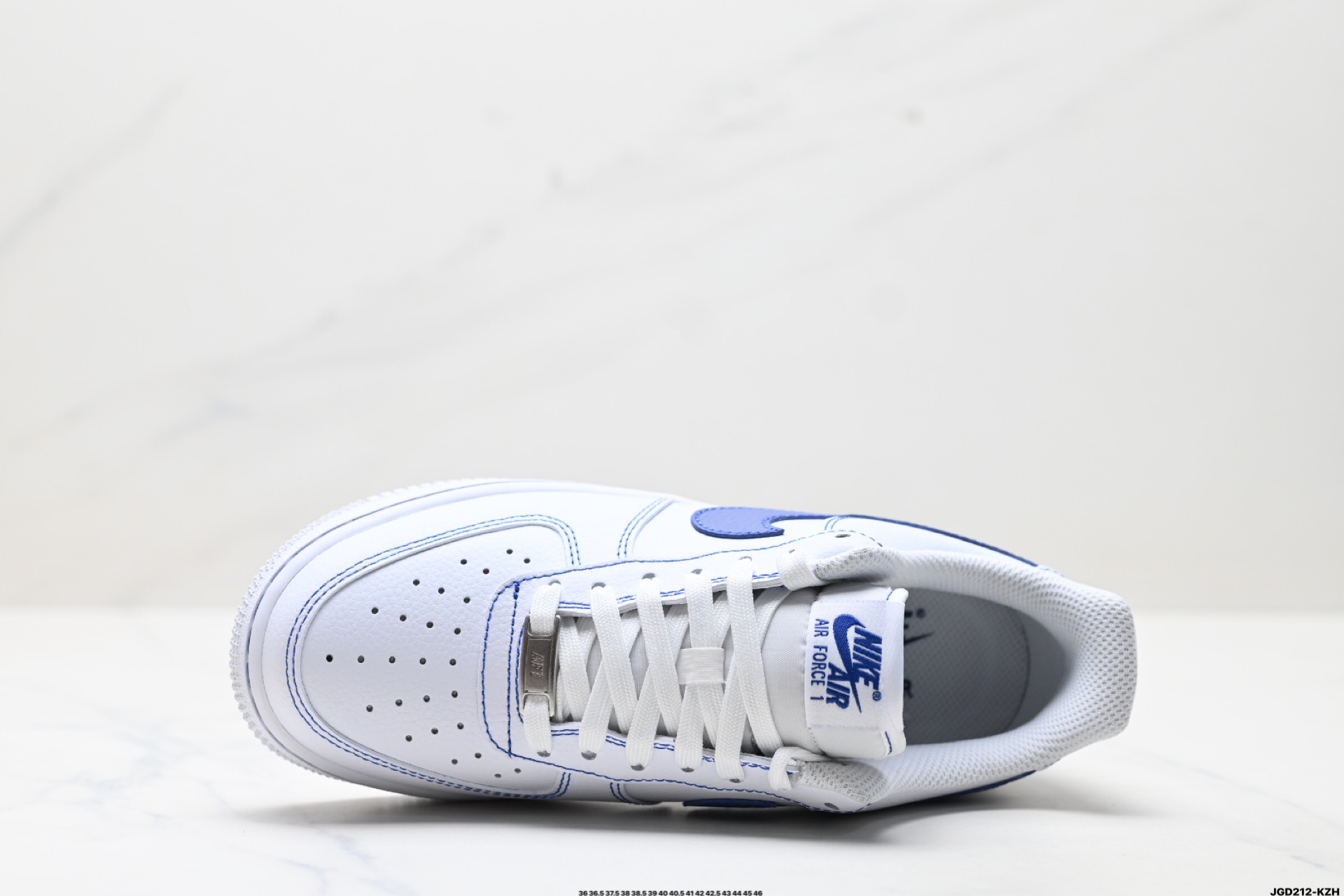 190 NIKE AIR FORCE 1‘07 LV8 HQ2037-100