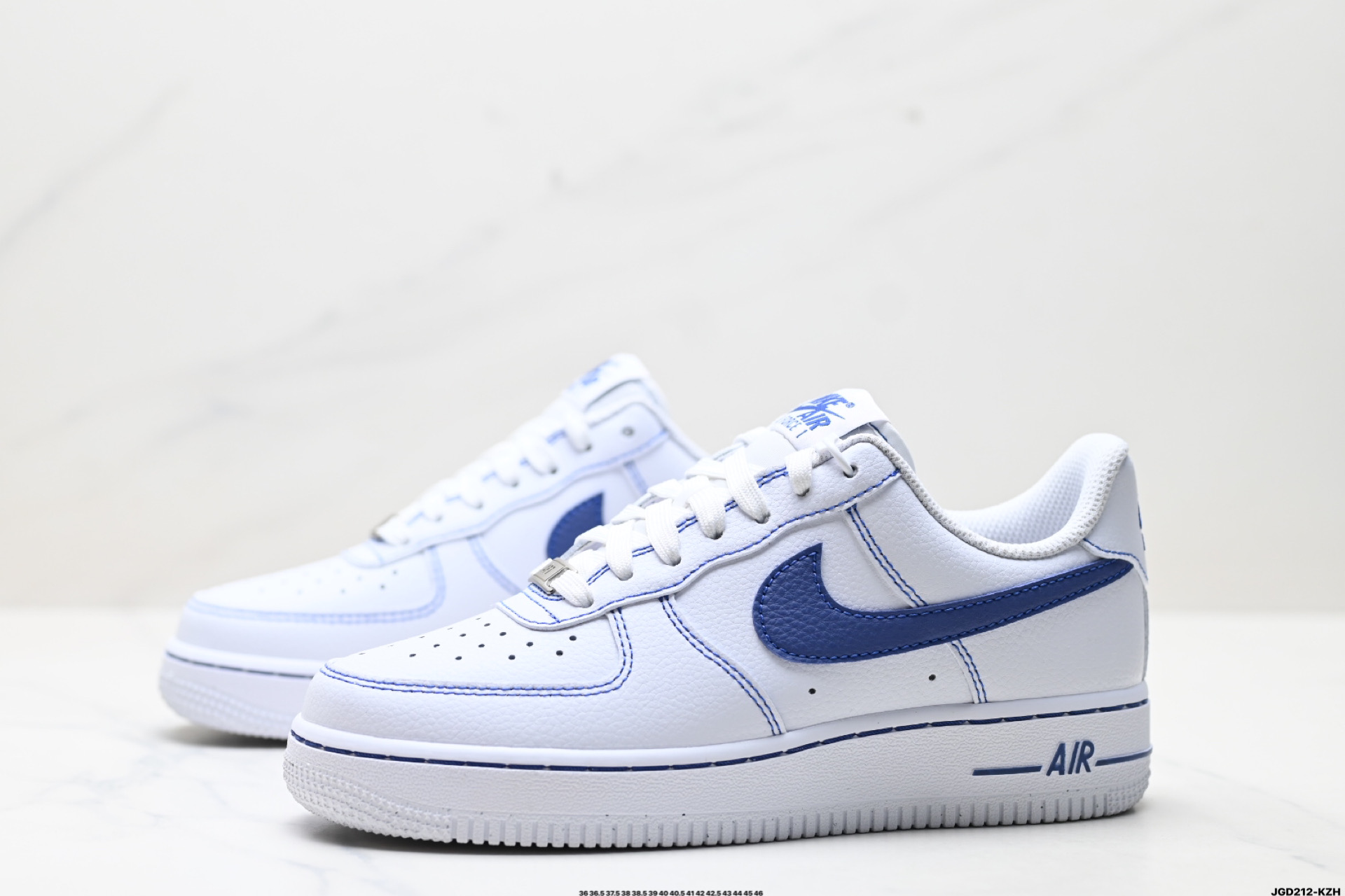 190 NIKE AIR FORCE 1‘07 LV8 HQ2037-100