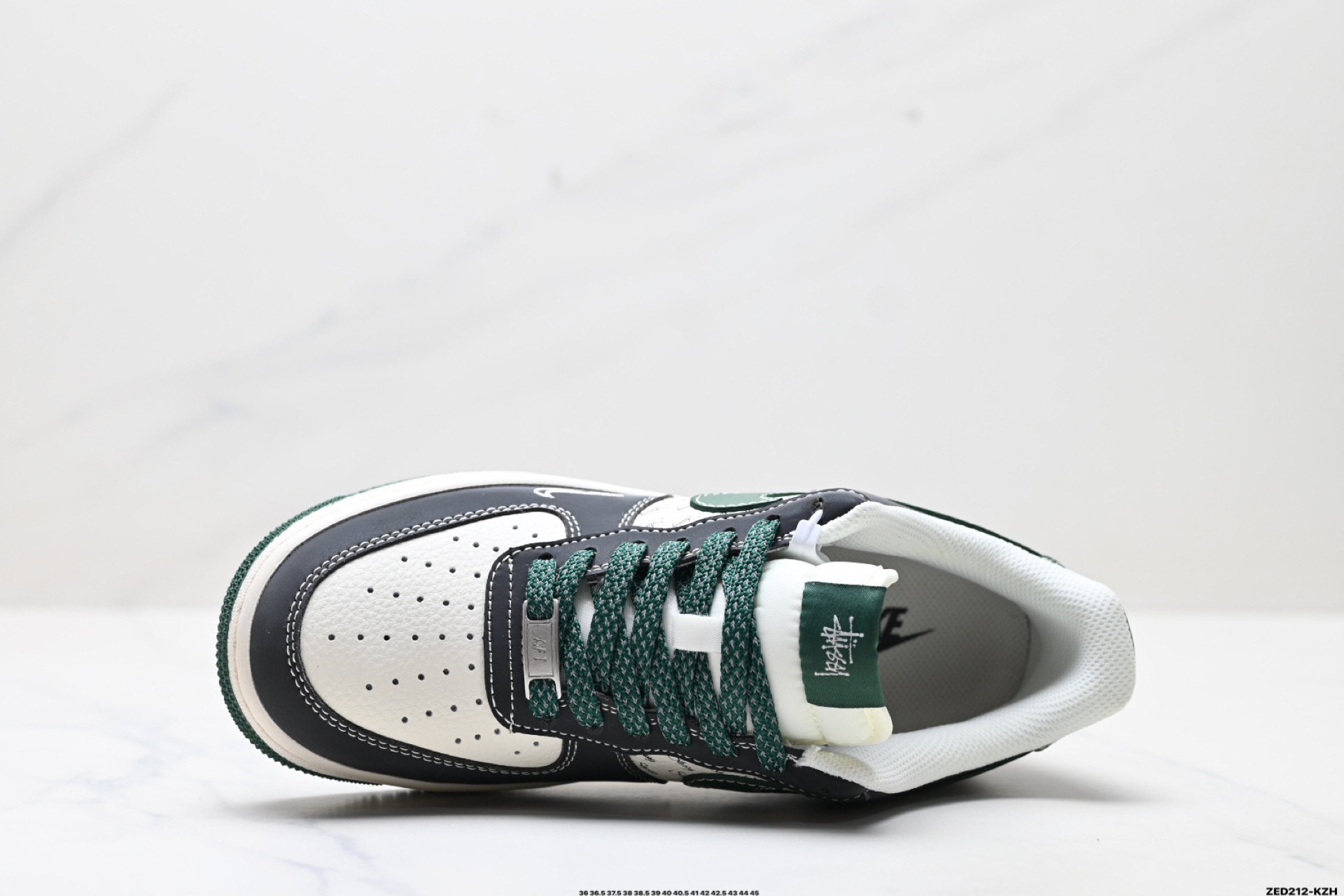 NIKE AIR FORCE 1‘07 LV8 XS1958-572