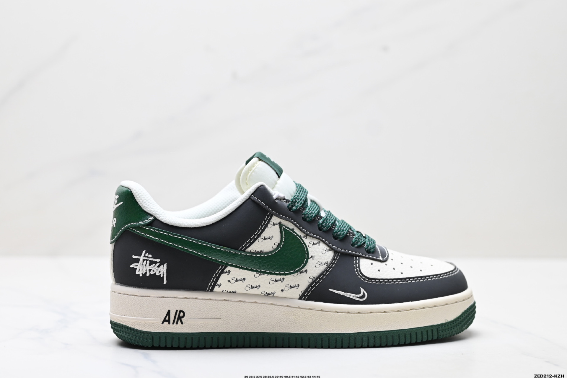 NIKE AIR FORCE 1‘07 LV8 XS1958-572