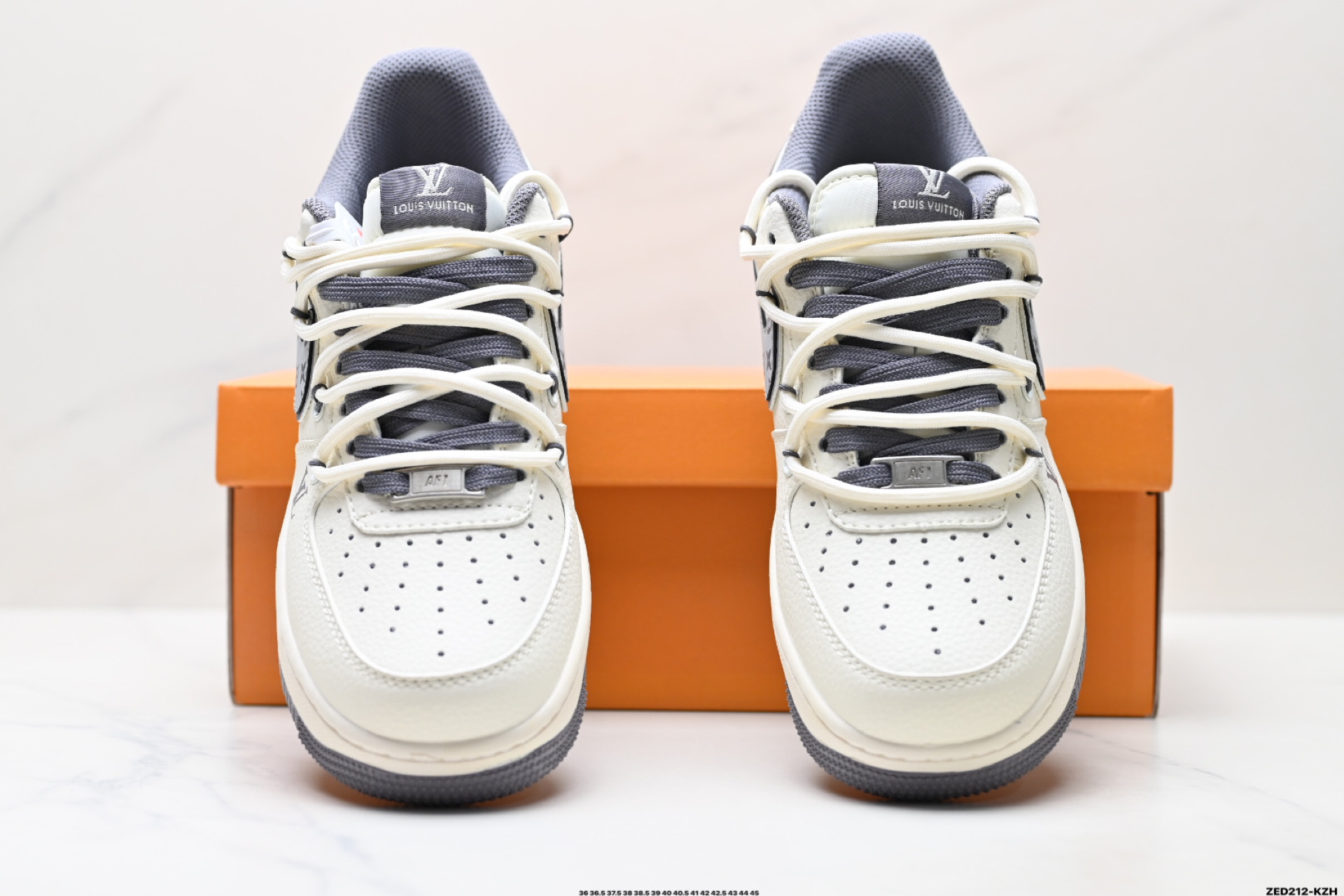 NIKE AIR FORCE 1‘07 LV8 DM6868-067