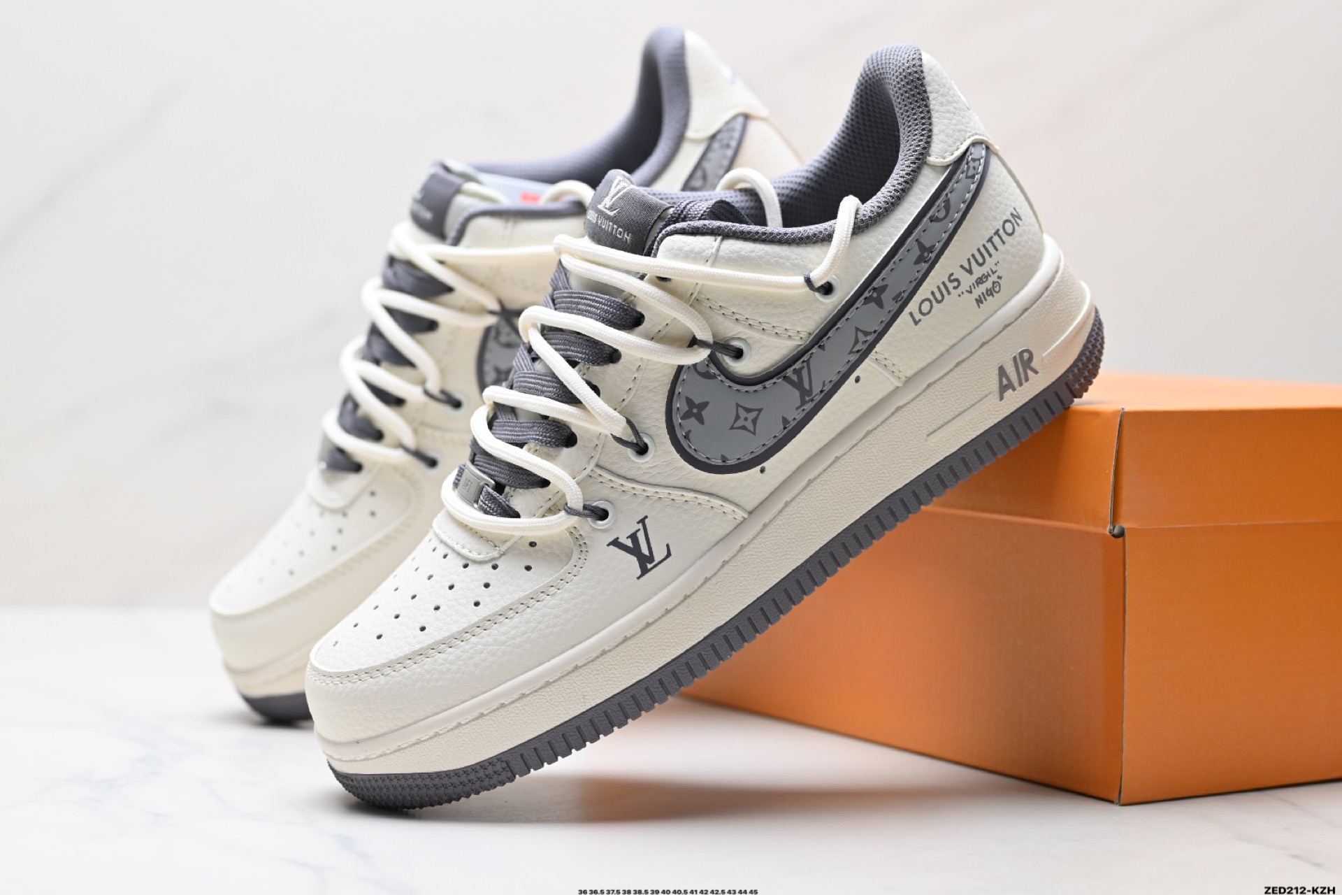 NIKE AIR FORCE 1‘07 LV8 DM6868-067