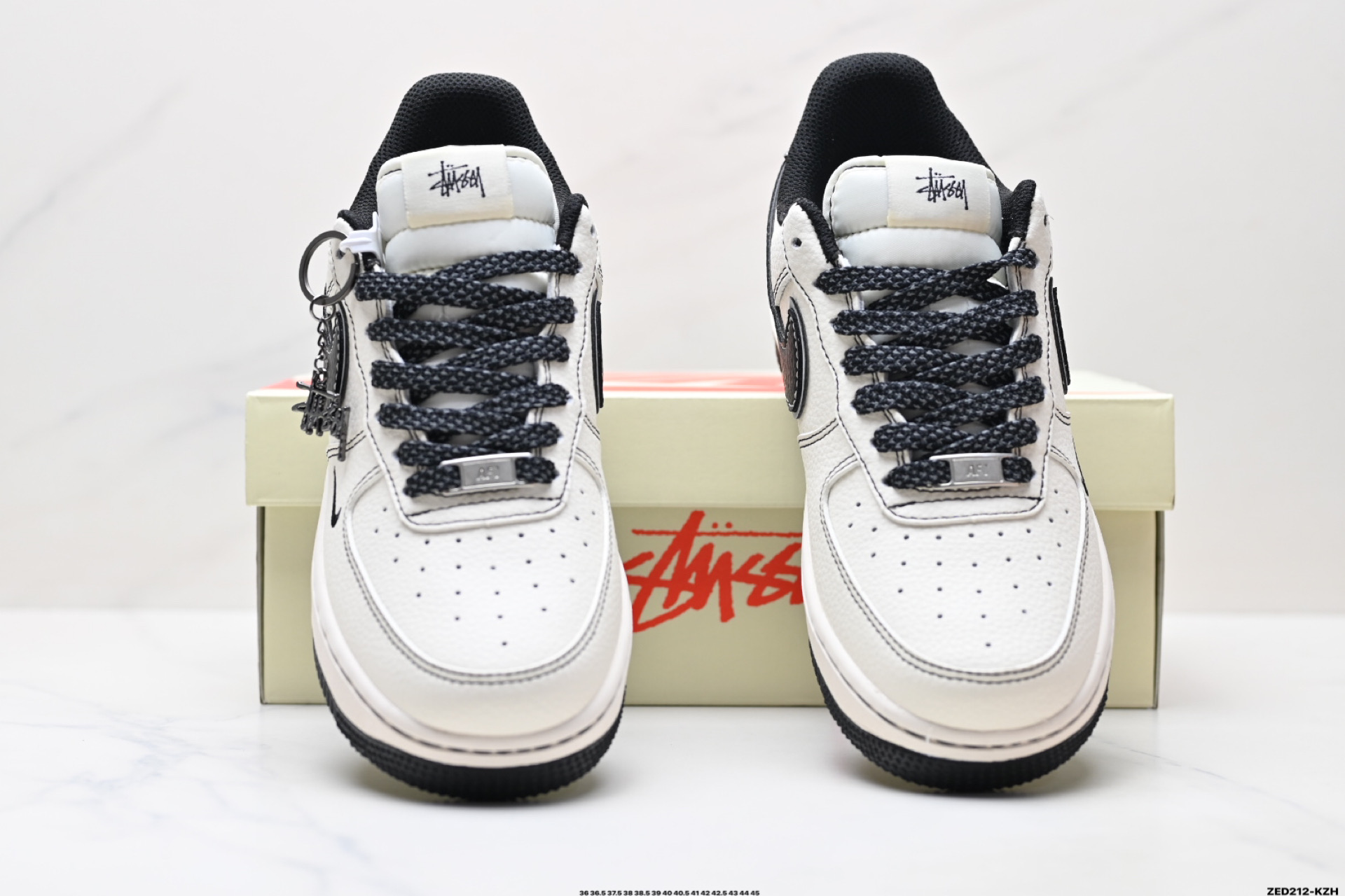 NIKE AIR FORCE 1‘07 LV8 HH7518-059