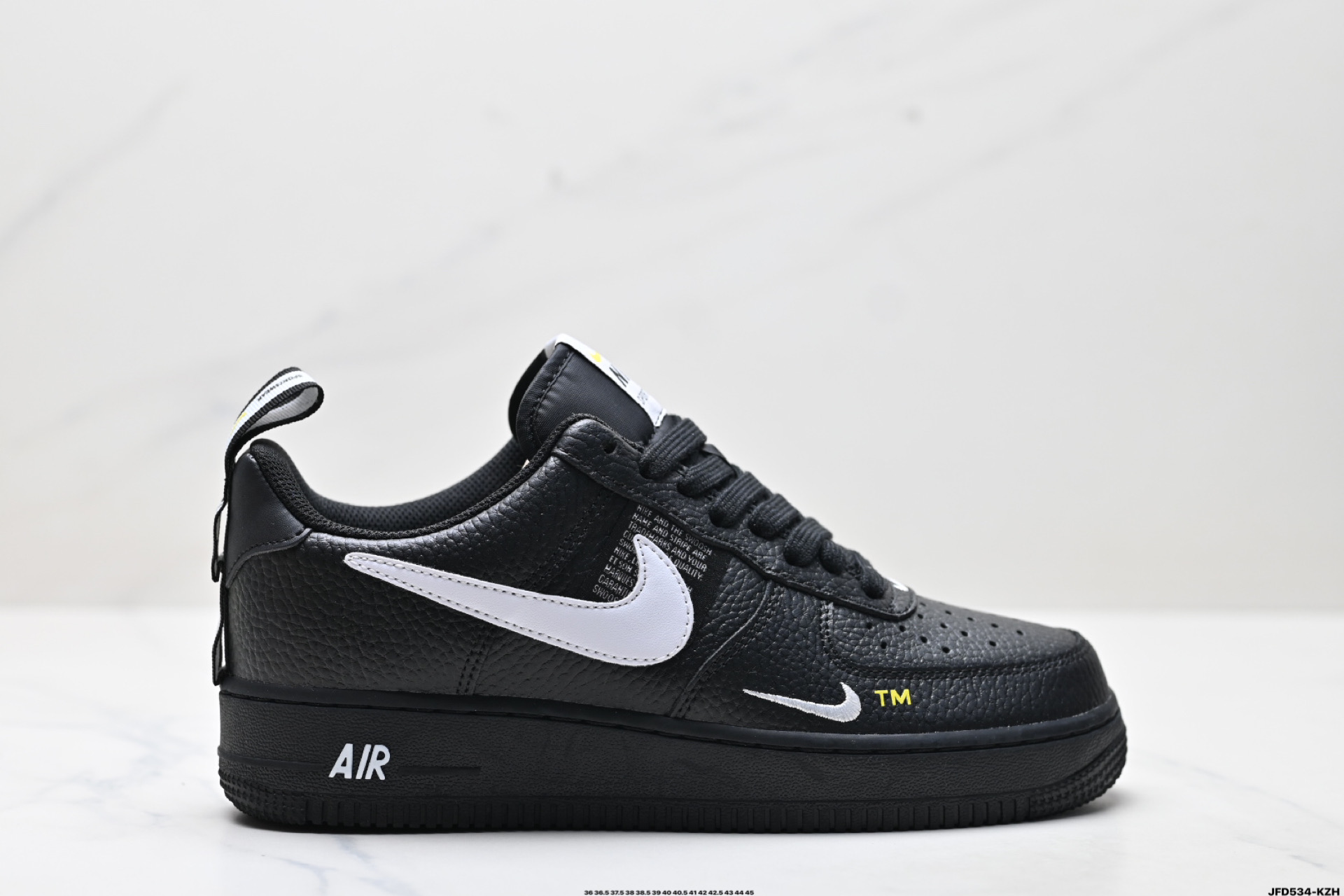 NIKE AIR FORCE 1‘07 AJ7747-001