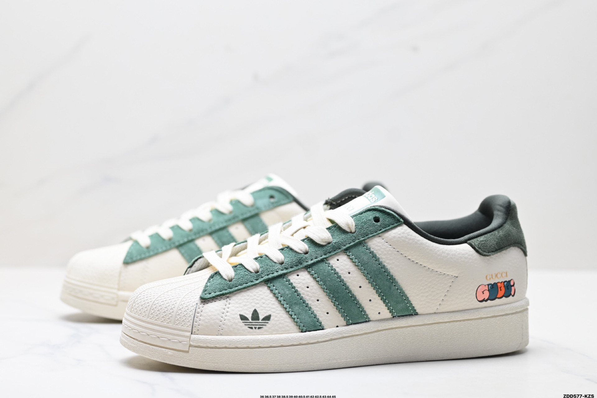 Adidas Originals Superstar 'DIY' Zapatillas Casuales Unisex - Edición Limitada 5 i1745770314348 7517 0 3
