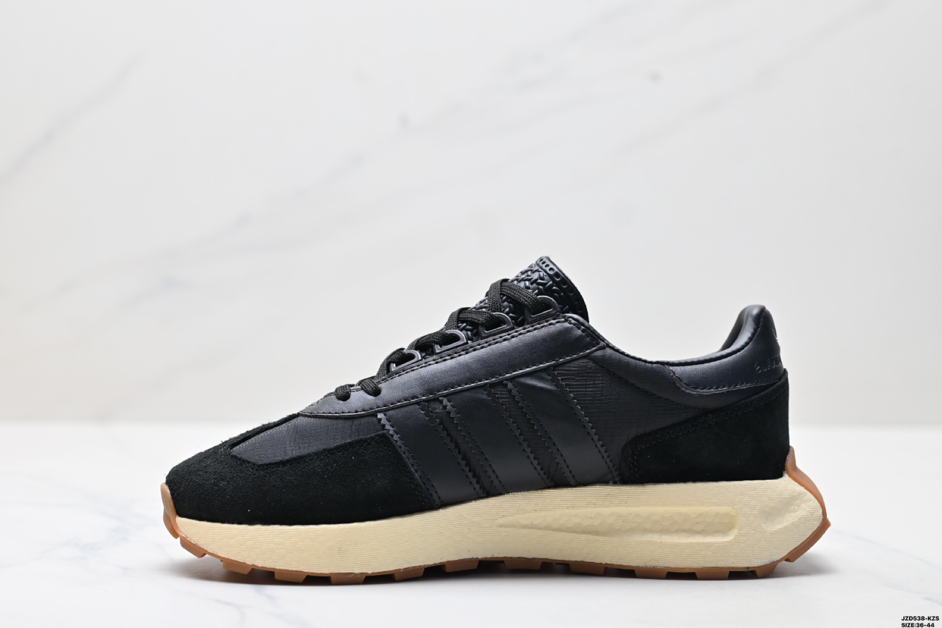 💰180
真标✅Adidas Retropy E5 W.R.P 阿迪达斯 三叶草新款运动休闲爆米花跑鞋
货号:HQ6886
尺码:36-44
ID:JZD538-KZS