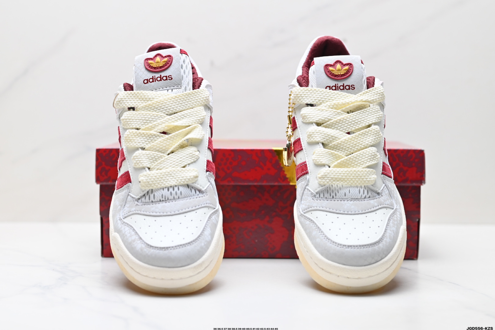 蛇年限定 Adidas Forum Low CL 阿迪达斯 低帮百搭潮流休闲运动板鞋 JP9999