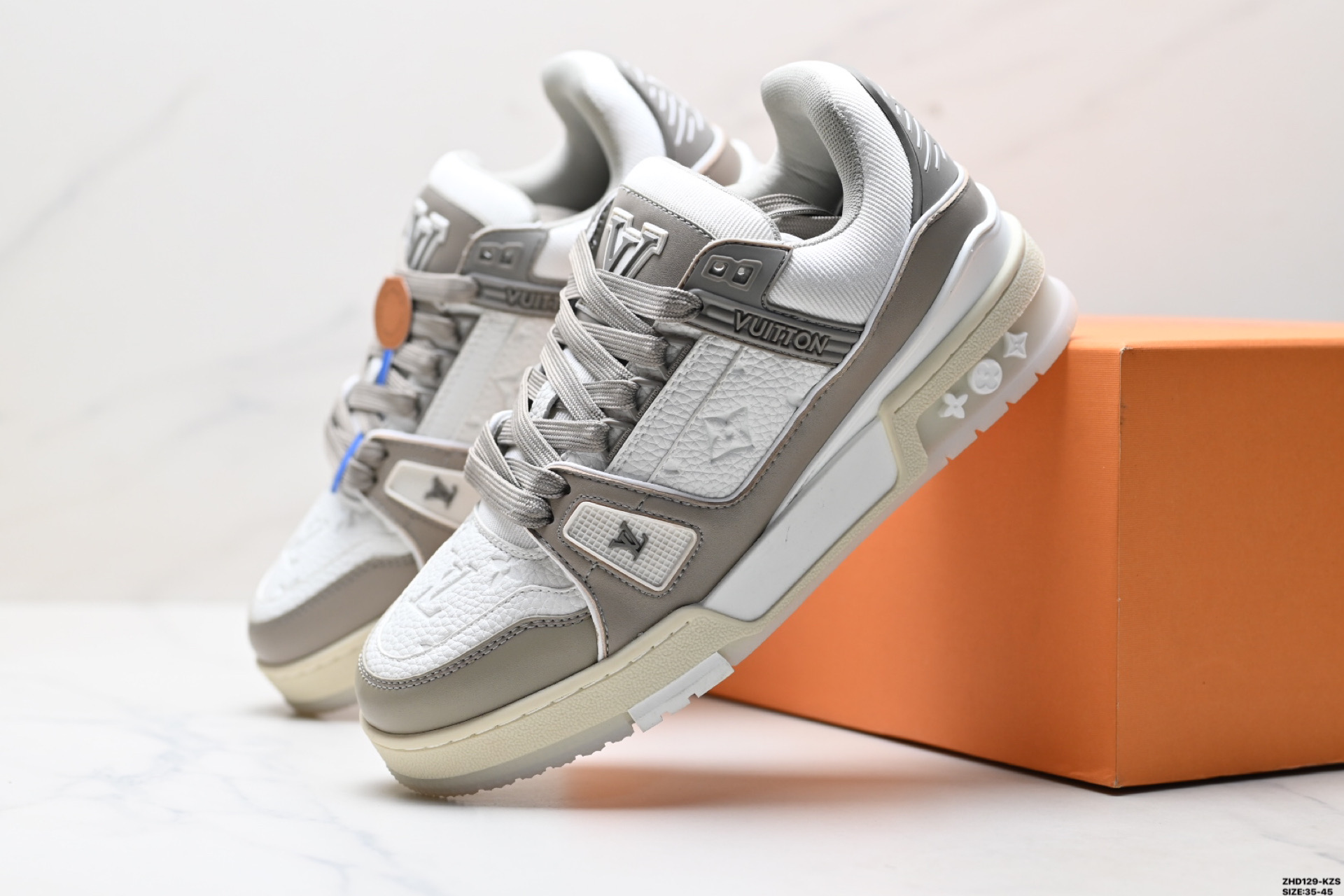 Louis vuitton Trainer Sneaker Low 路易威登 休闲运动文化百搭板鞋