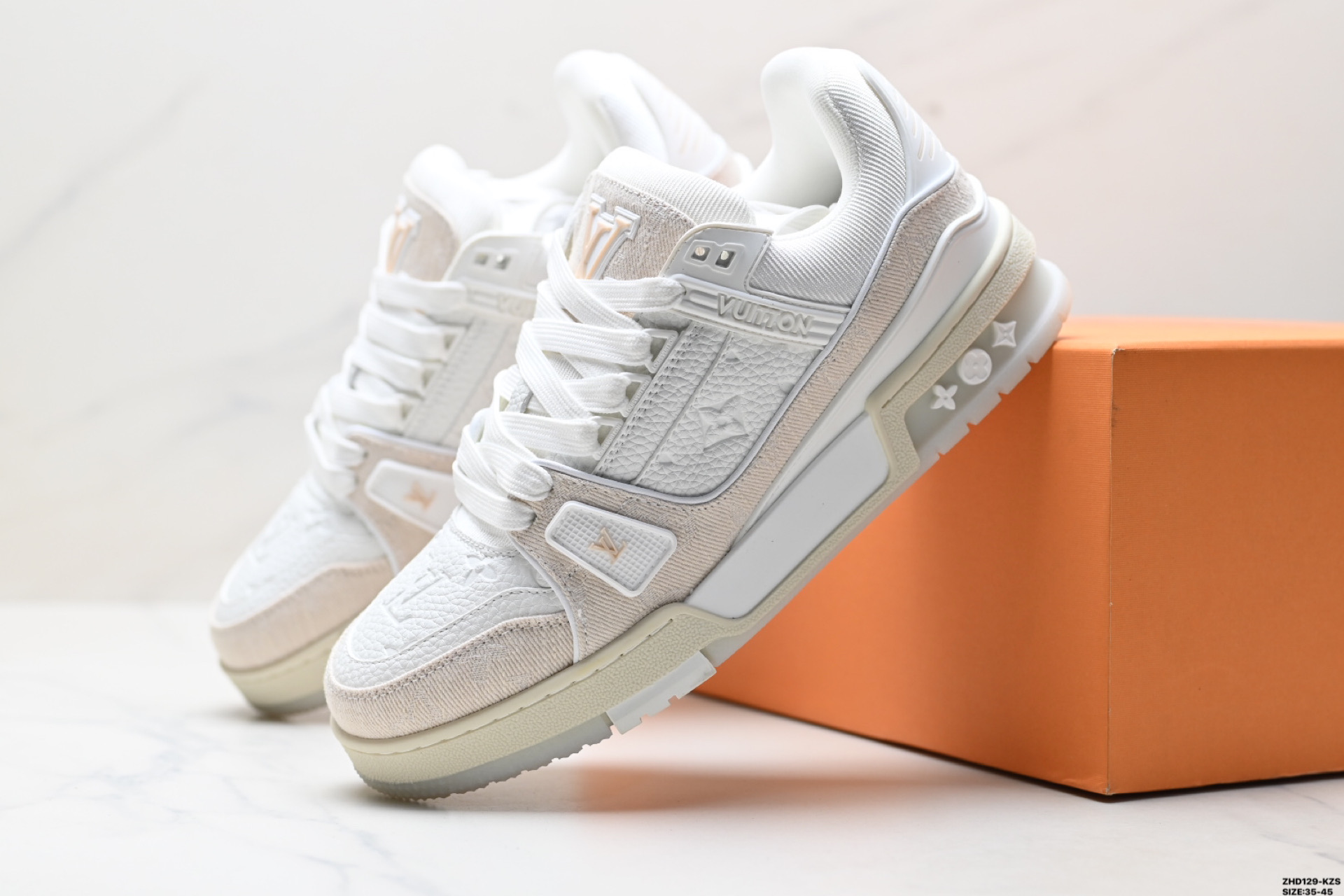 Louis vuitton Trainer Sneaker Low 路易威登 休闲运动文化百搭板鞋