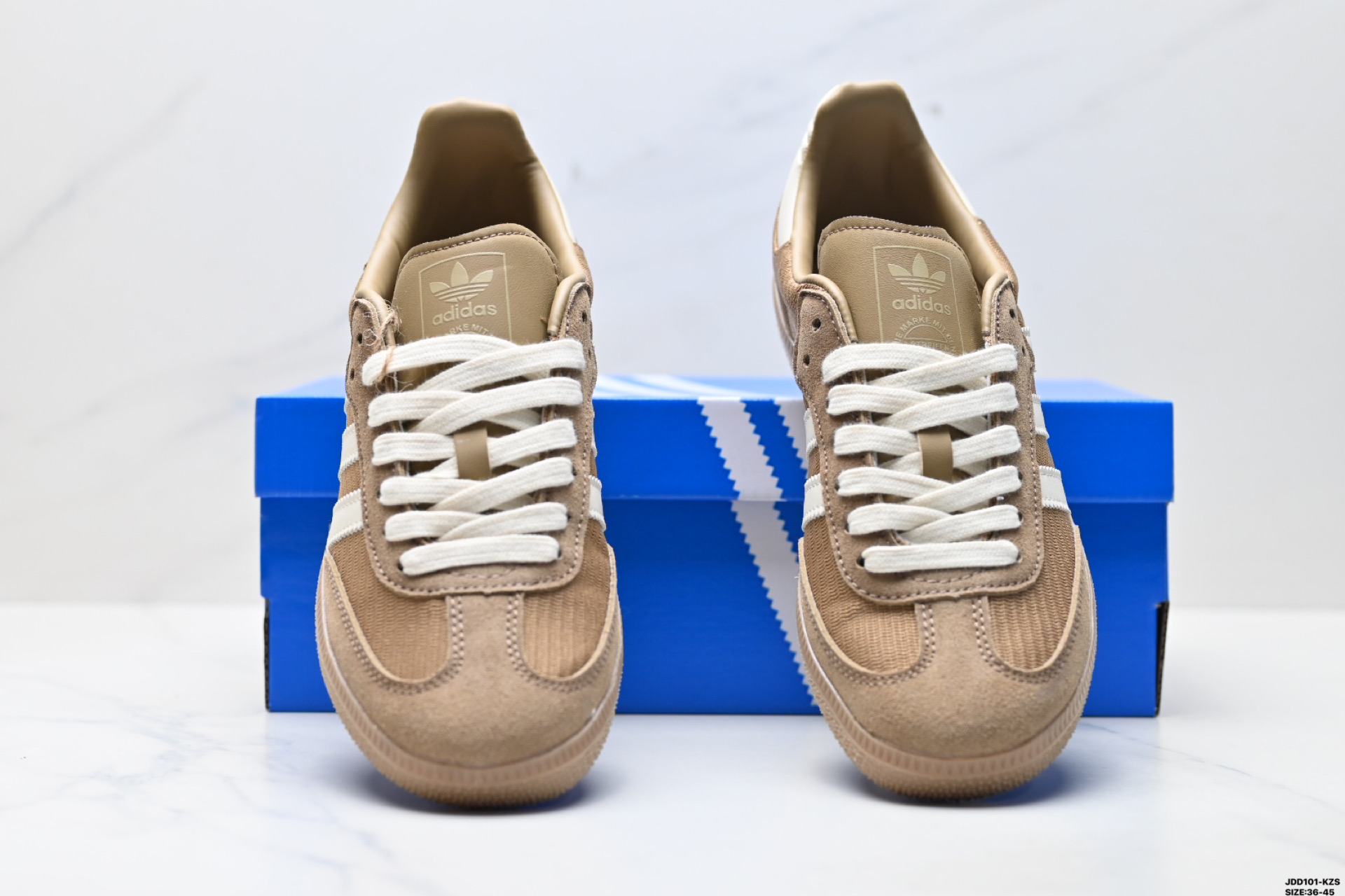 💰150
真标✅阿迪达斯三叶草Adidas Originals Samba OG 桑巴舞系列绅士德训足球风百搭低帮休闲运动板鞋
货号:JQ5141
尺码:36 36.5 37 38 38.5 39 40 40.5 41 42 42.5 43 44 45
ID:JDD101-KZS