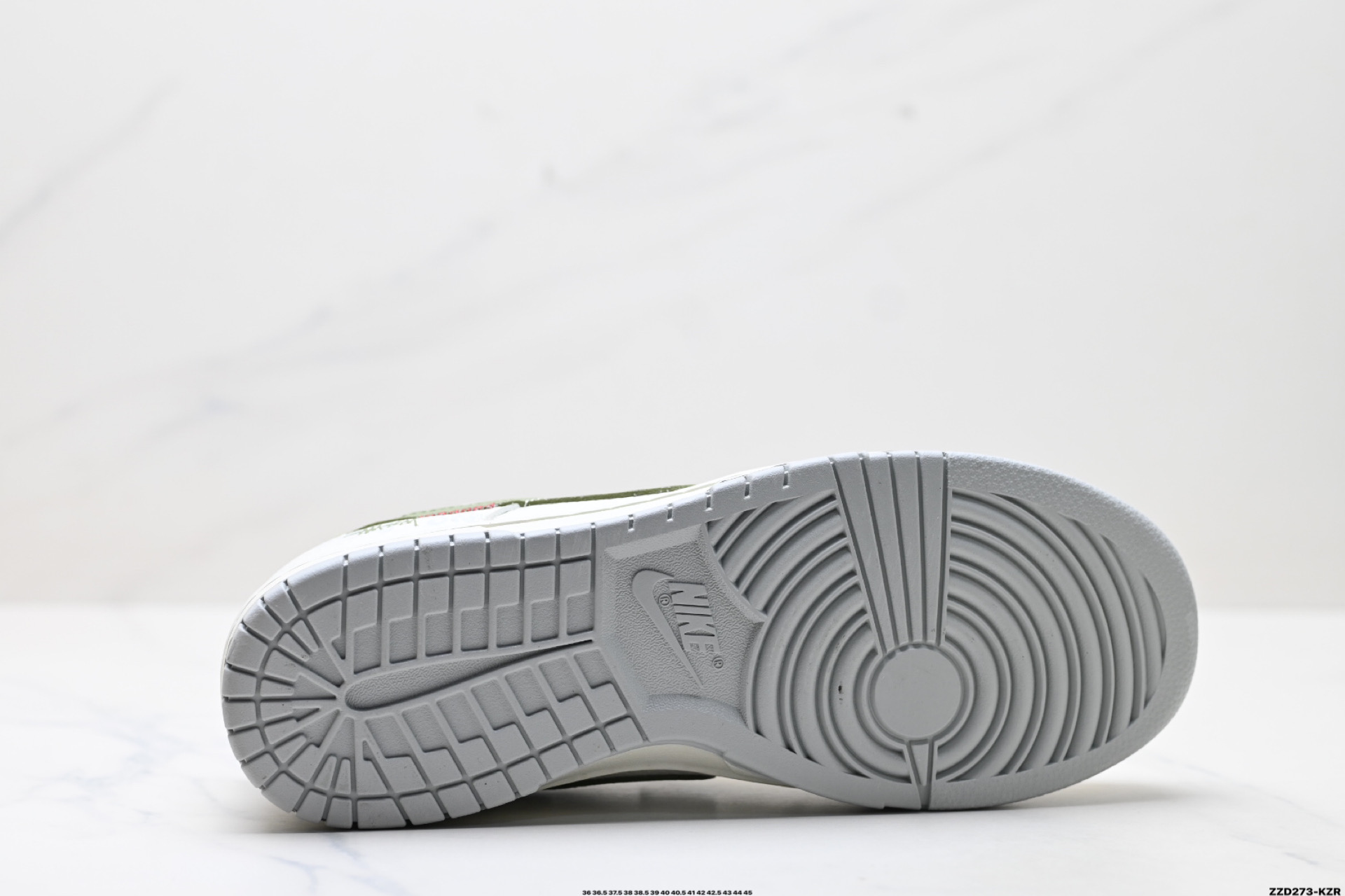 NK Dunk Low Retro “DIY高端定制” 低帮休闲运动板鞋 XY2026-156