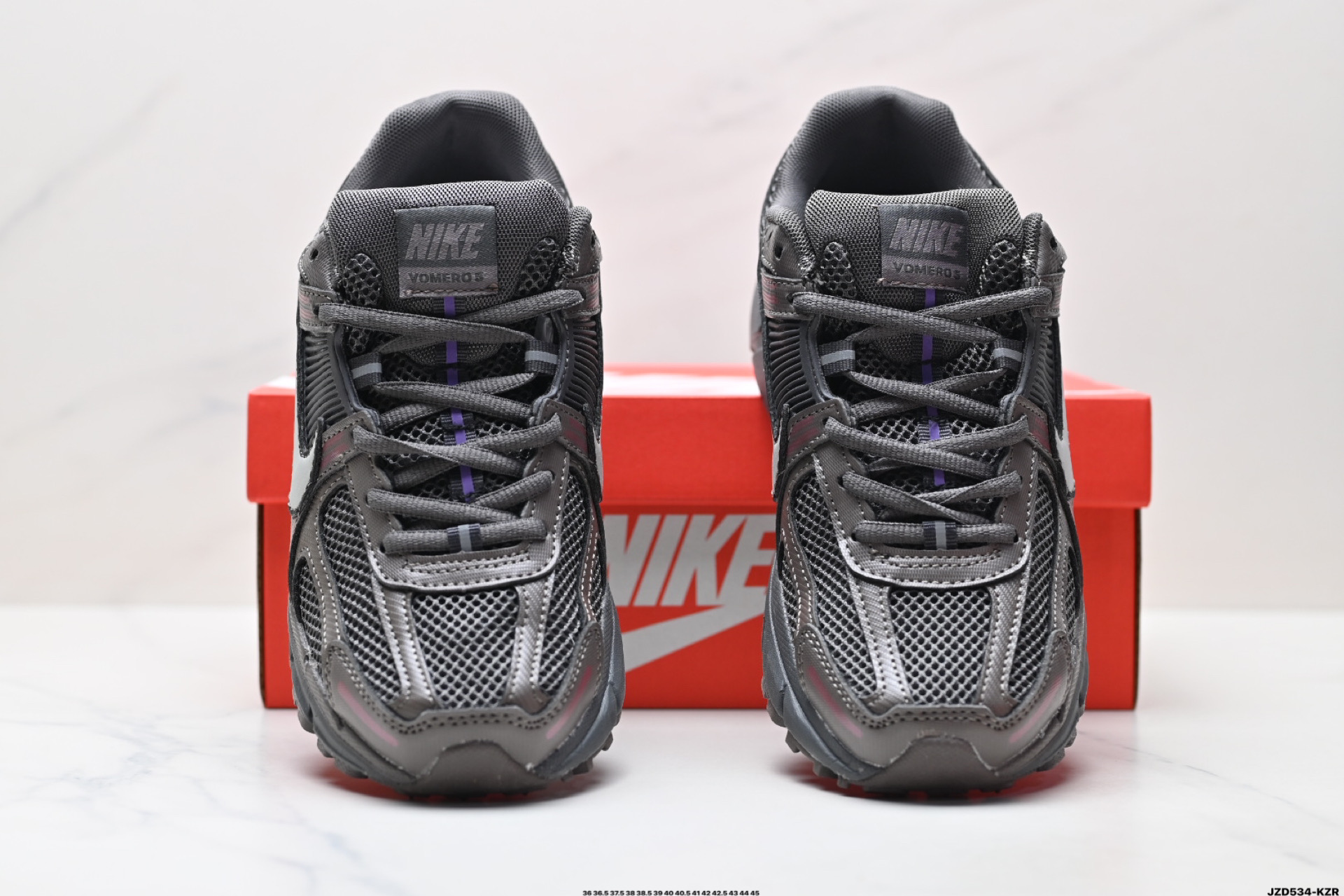 💰180
公司级✅耐克Nike Zoom Vomero 5
马拉松复古跑五代休闲运动慢跑鞋
采用环保纤维革饰片组合网眼布鞋面材质 升级正确后跟TPU加固 耐弯折热塑框架支撑鞋身 中底搭载EVA轻量缓震
货号:HF5493-201
码数:36 36.5 37.5 38 38.5 39 40 40.5 41 42 42.5 43 44 45
ID:JZD534-KZR