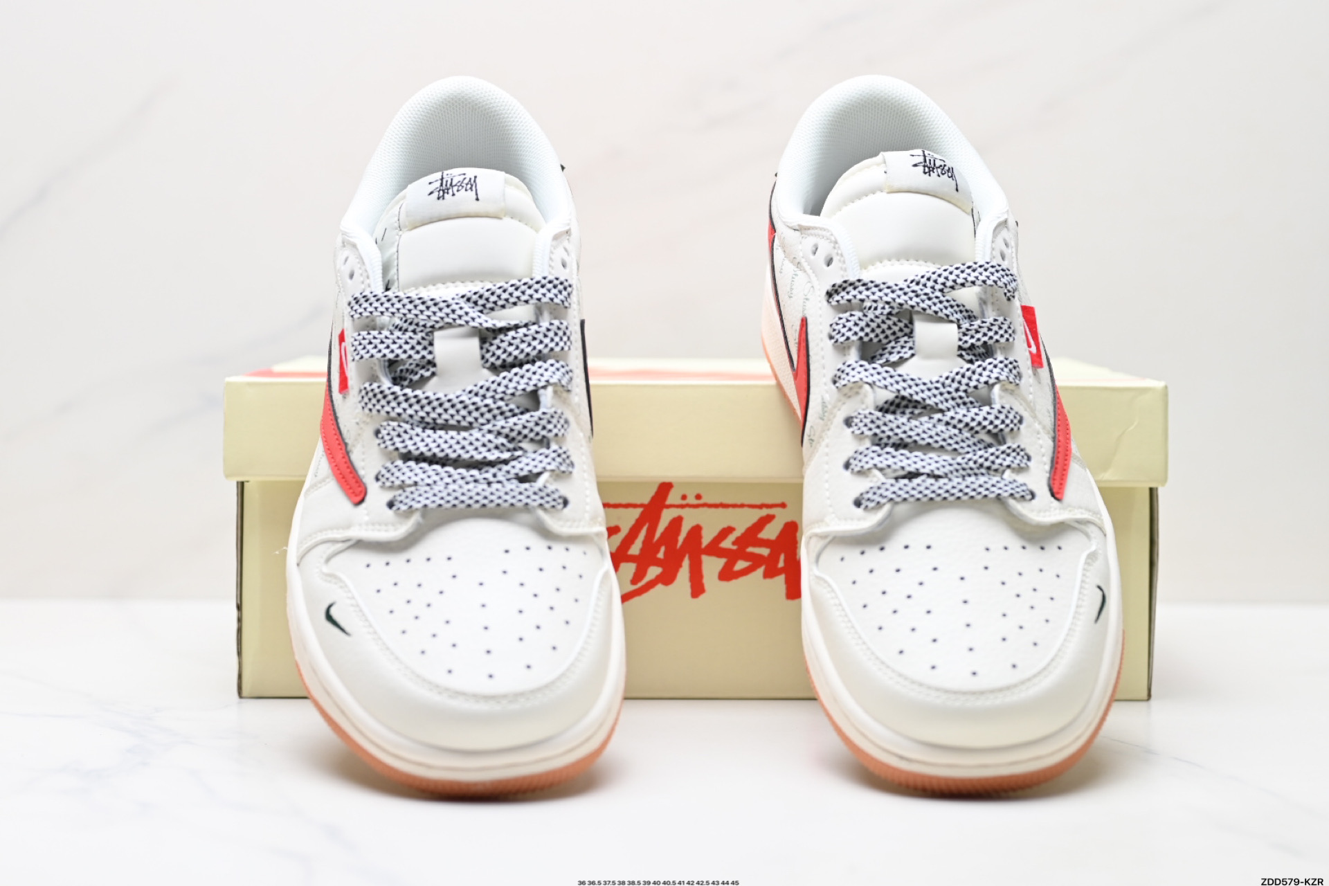 💰250
公司级✅AJ1倒勾Travis Scott x Air Jordan 1 ” Reverse Mocha “ AJ1乔1 TS 闪电 联名倒钩 低帮文化篮球鞋 完美品质出货 细节如图所示  鞋面切割工整  冲孔整齐干净 中底拉帮线 整体清洁度非常好
货号:HD2258-007
尺码:36 36.5 37.5 38 38.5 39 40 40.5 41 42 42.5 43 44 45
ID:ZDD579-KZR