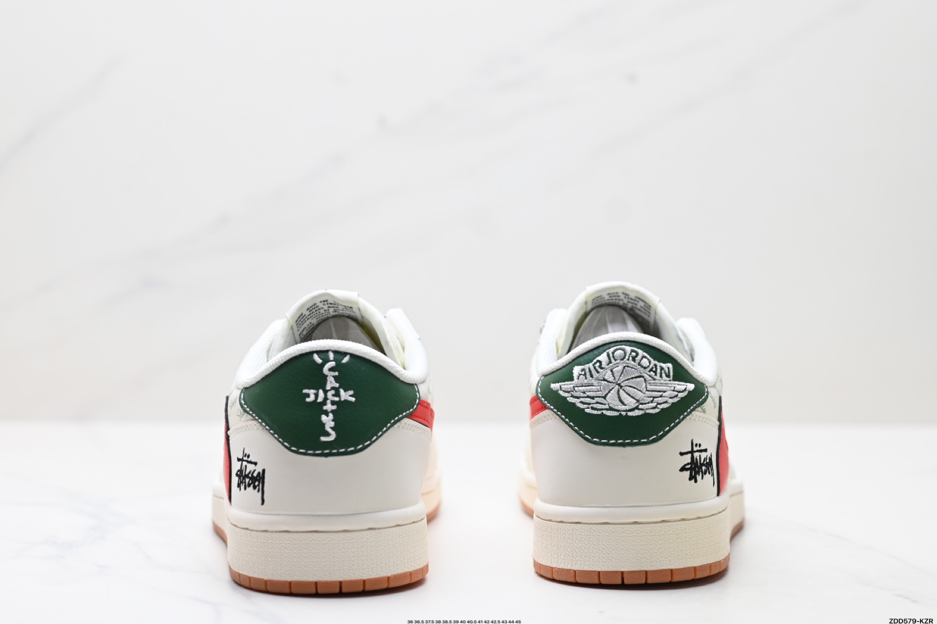 💰250
公司级✅AJ1倒勾Travis Scott x Air Jordan 1 ” Reverse Mocha “ AJ1乔1 TS 闪电 联名倒钩 低帮文化篮球鞋 完美品质出货 细节如图所示  鞋面切割工整  冲孔整齐干净 中底拉帮线 整体清洁度非常好
货号:HD2258-007
尺码:36 36.5 37.5 38 38.5 39 40 40.5 41 42 42.5 43 44 45
ID:ZDD579-KZR
