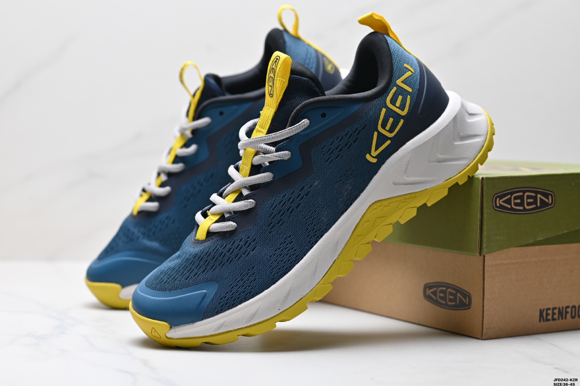 KEEN Versacore Low-Top Hiking Shoes: Comfort, Grip, and Stability, Size 36-45 9 i1745859375870 3036 0 7