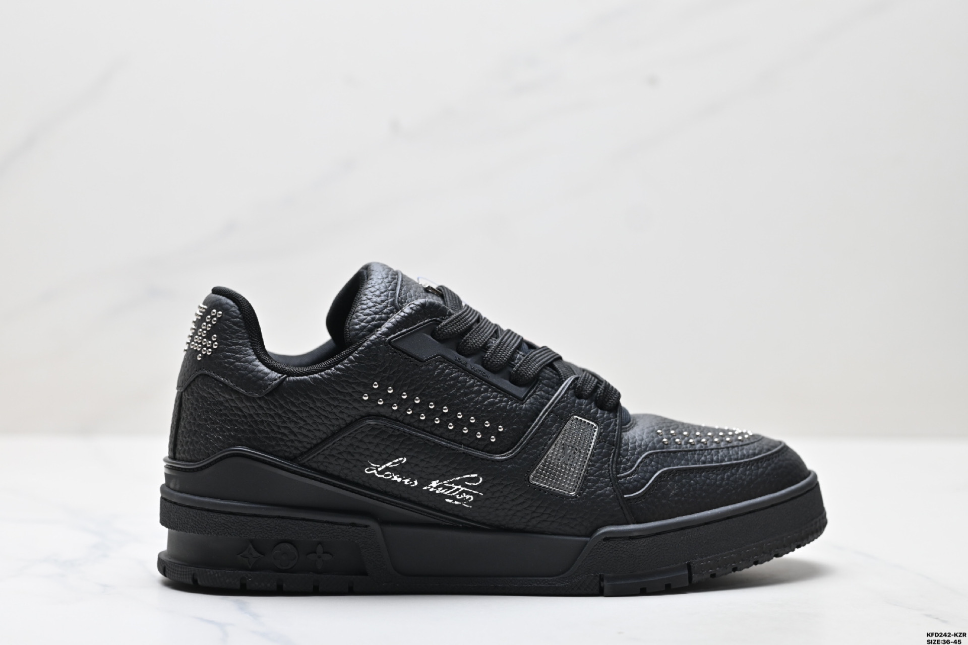 Louis Vuitton Trainer Sneaker Low 路易威登 低帮板鞋