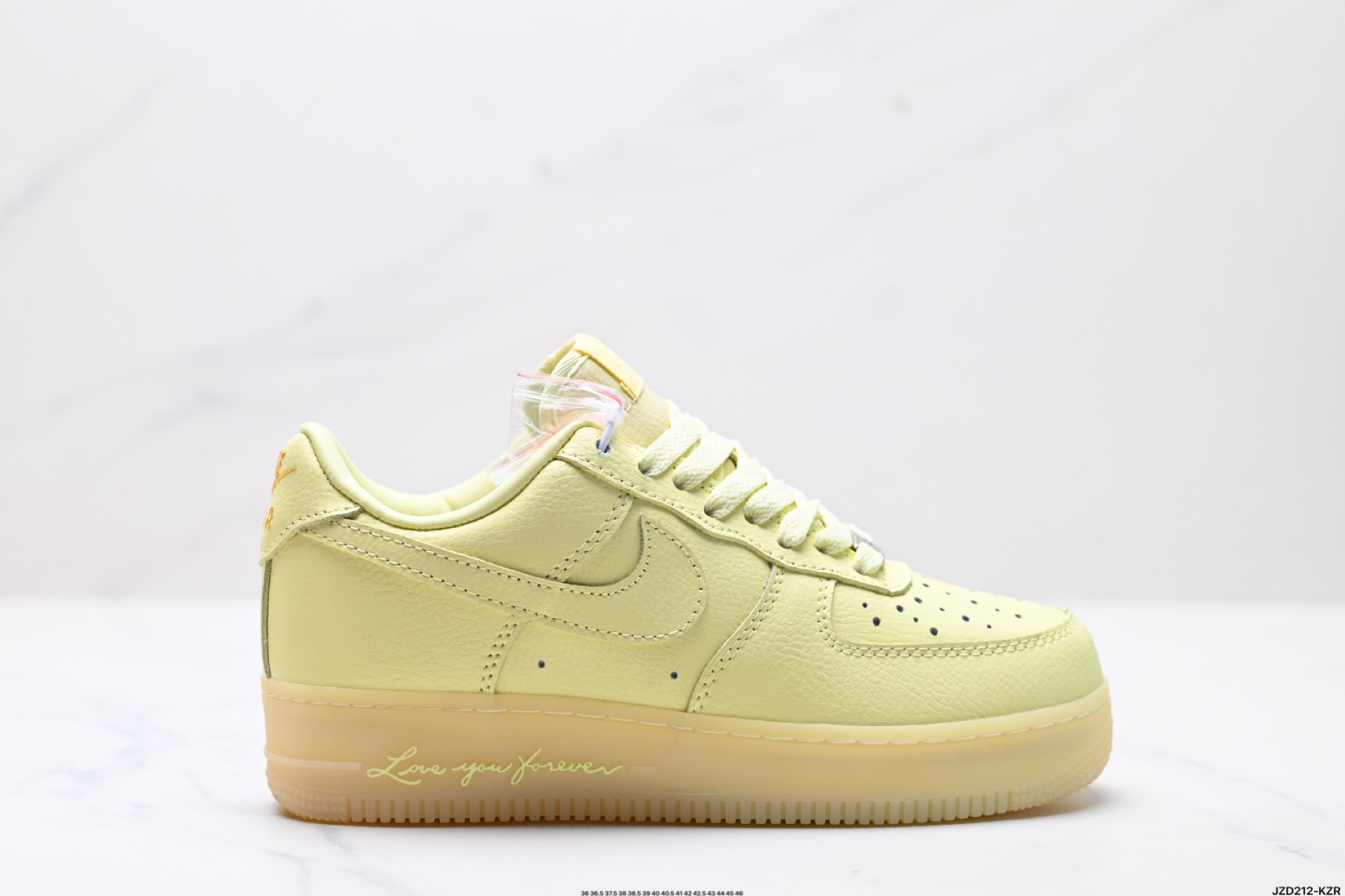 Nike Air Force 1 '07 Low-Top Casual Sneakers - Versatile Style