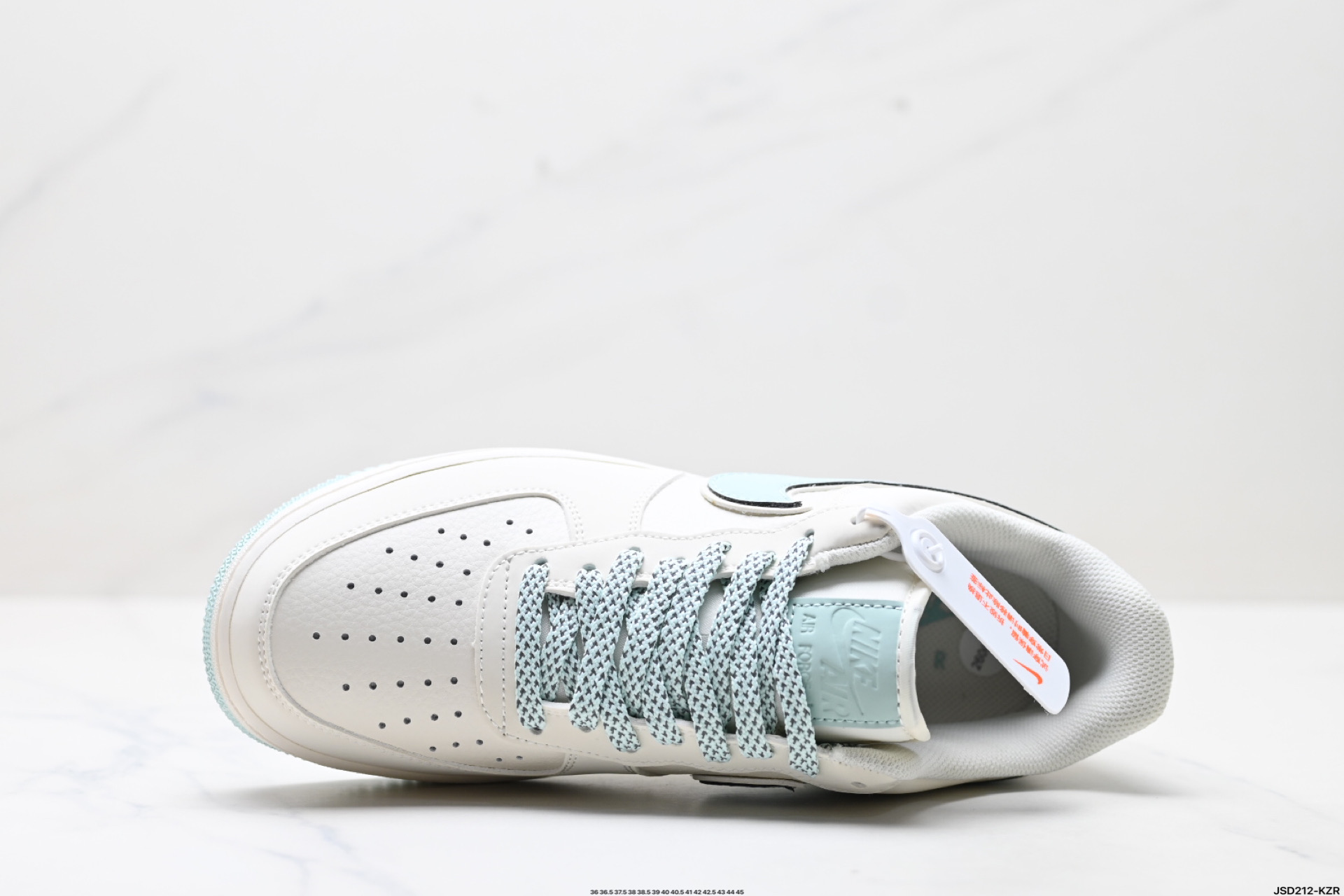 NIKE AIR FORCE 1‘07 LV8 GL6835-001