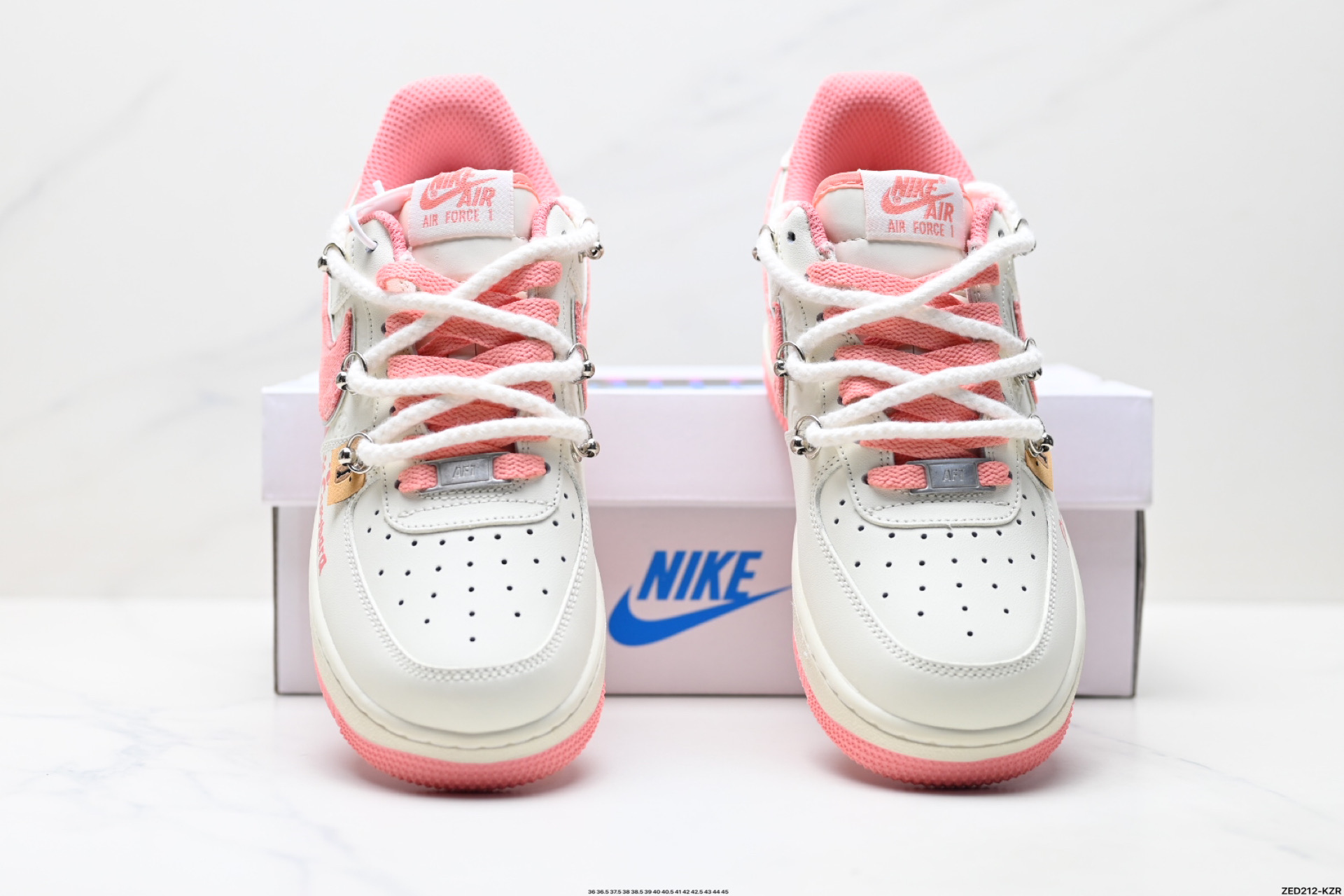 NIKE AIR FORCE 1‘07 LV8 LV0506-880